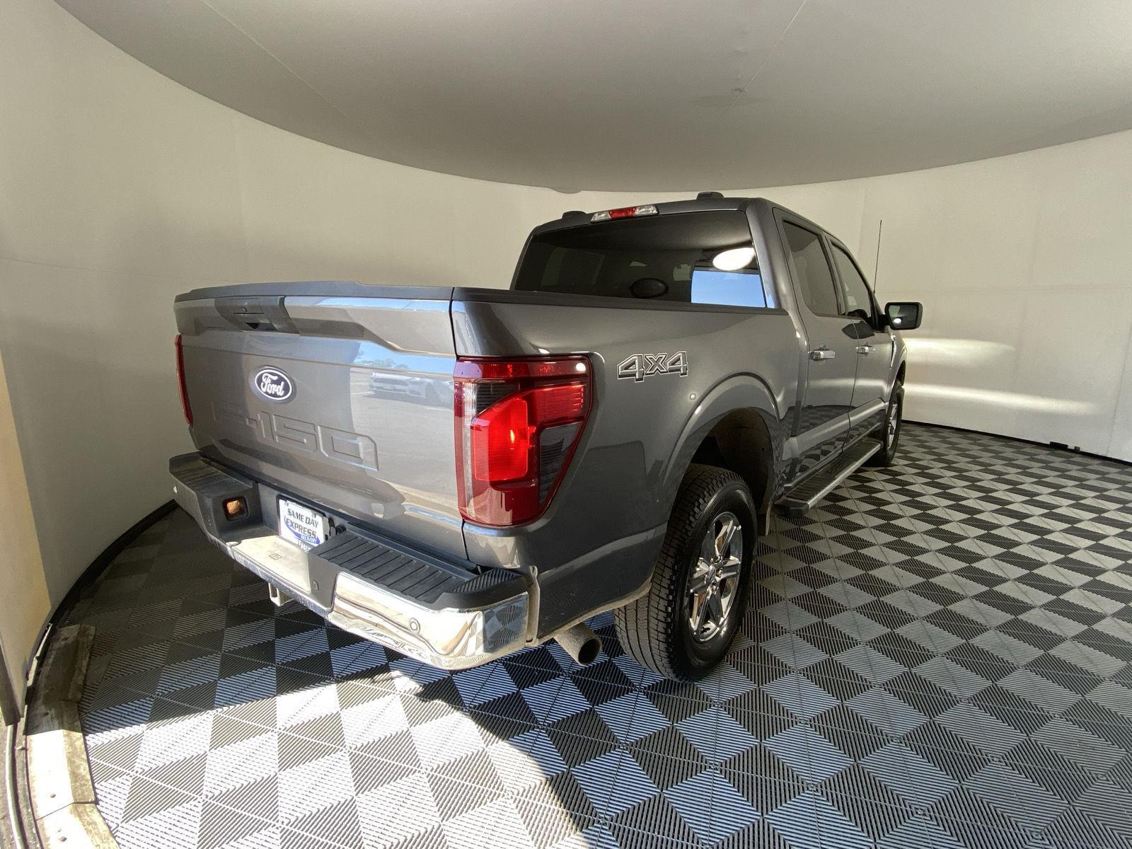 Used 2025 Carbonized Gray Ford XLT image 7