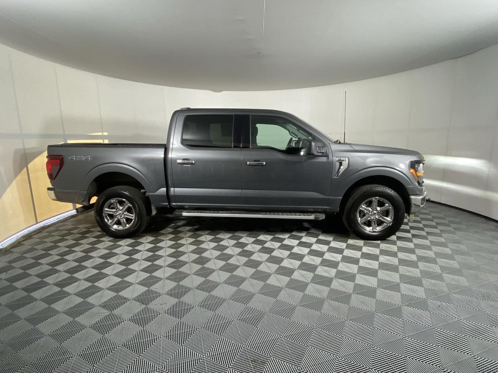 Used 2025 Carbonized Gray Ford XLT image 8