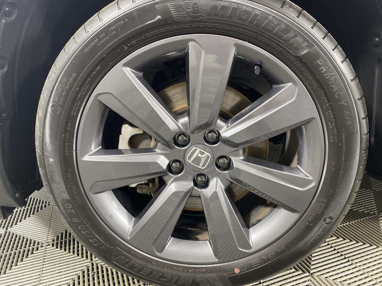 Used 2025 Lunar Silver Metallic Honda Sport image 11