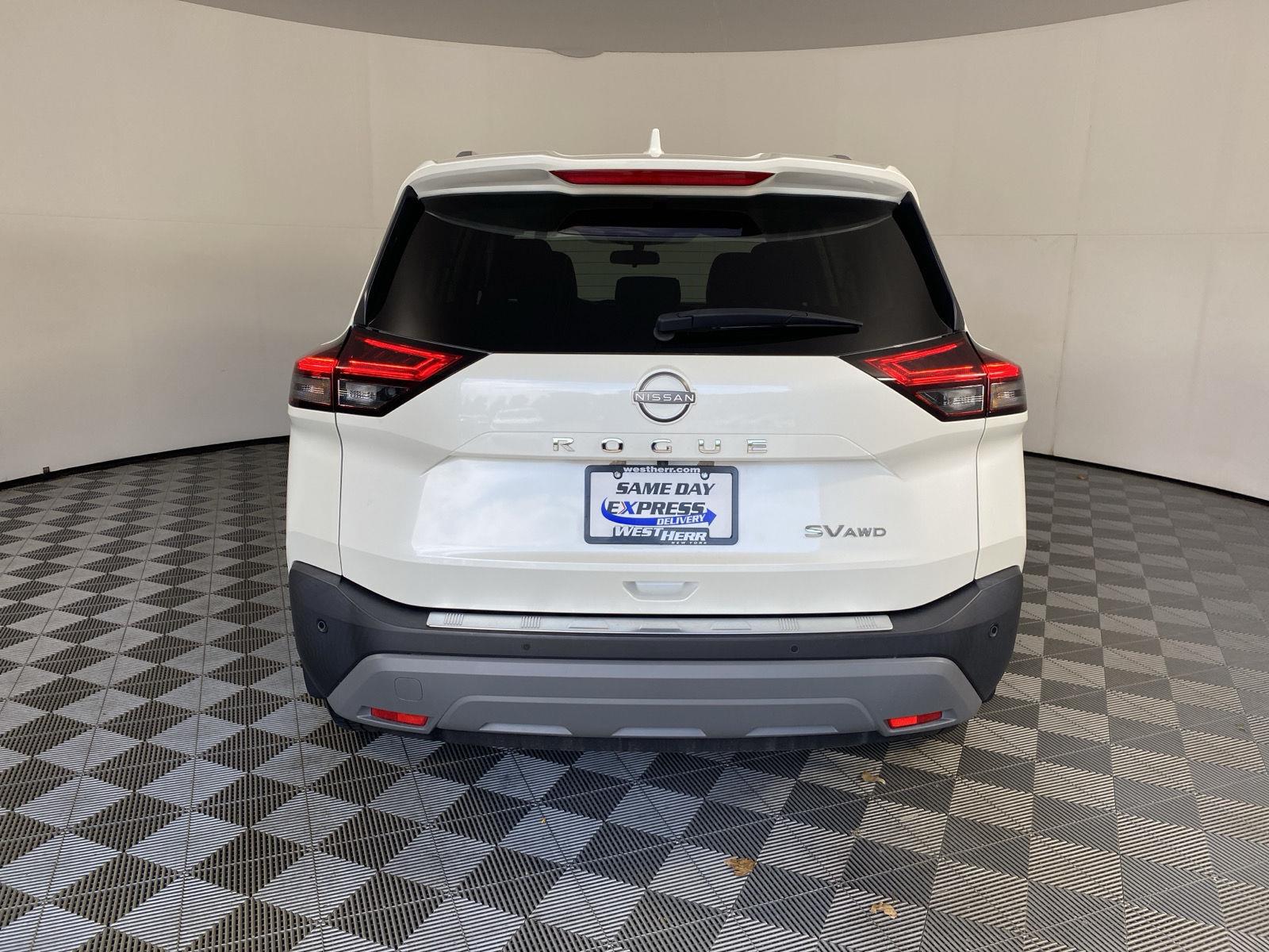 Certified Used 2023 Pearl White Tricoat Nissan SV image 6