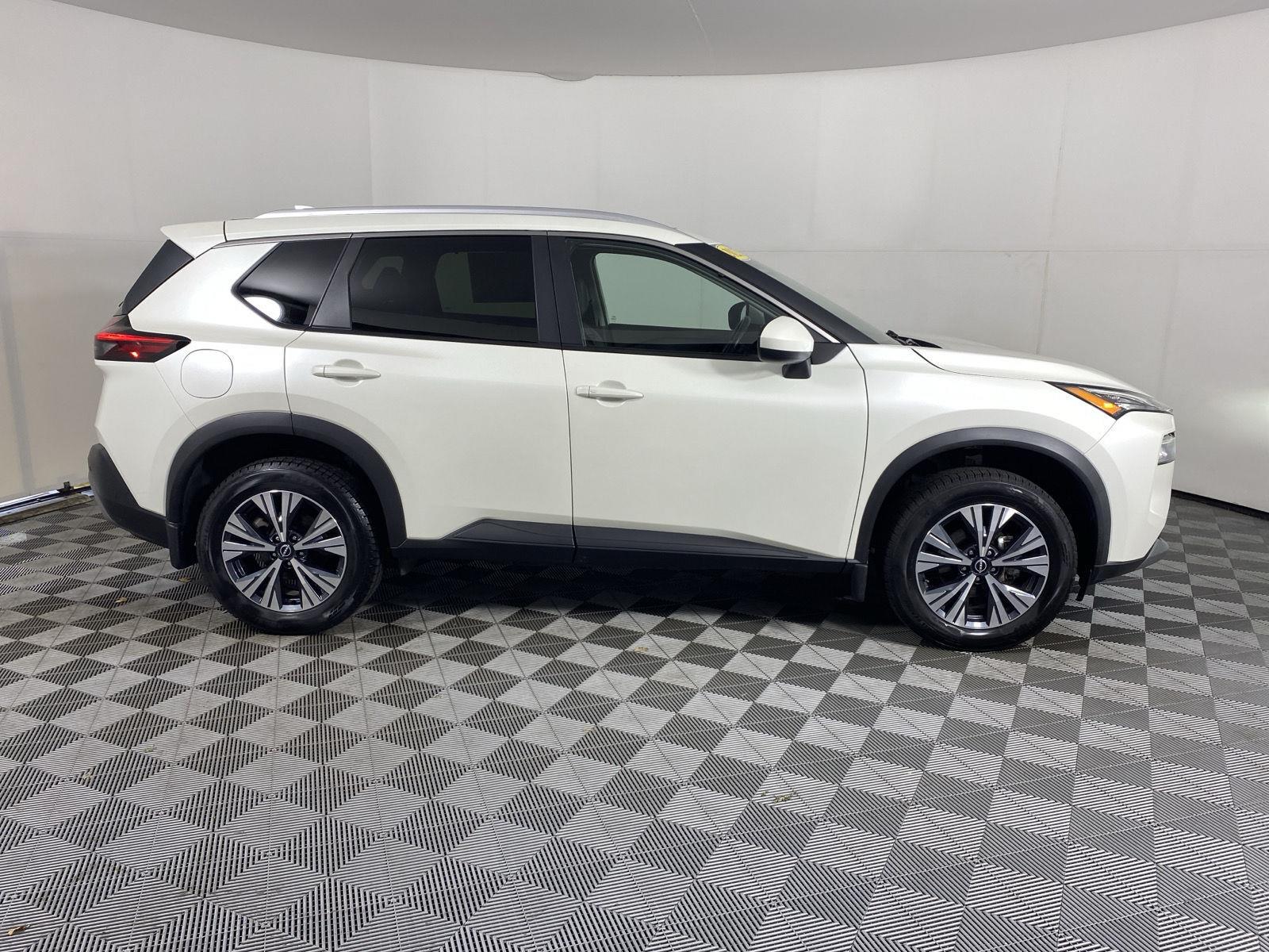 Certified Used 2023 Pearl White Tricoat Nissan SV image 10