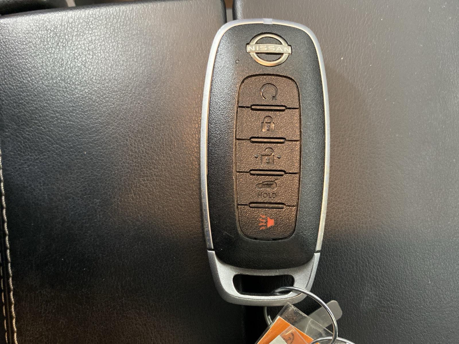 Certified Used 2023 Pearl White Tricoat Nissan SV image 19