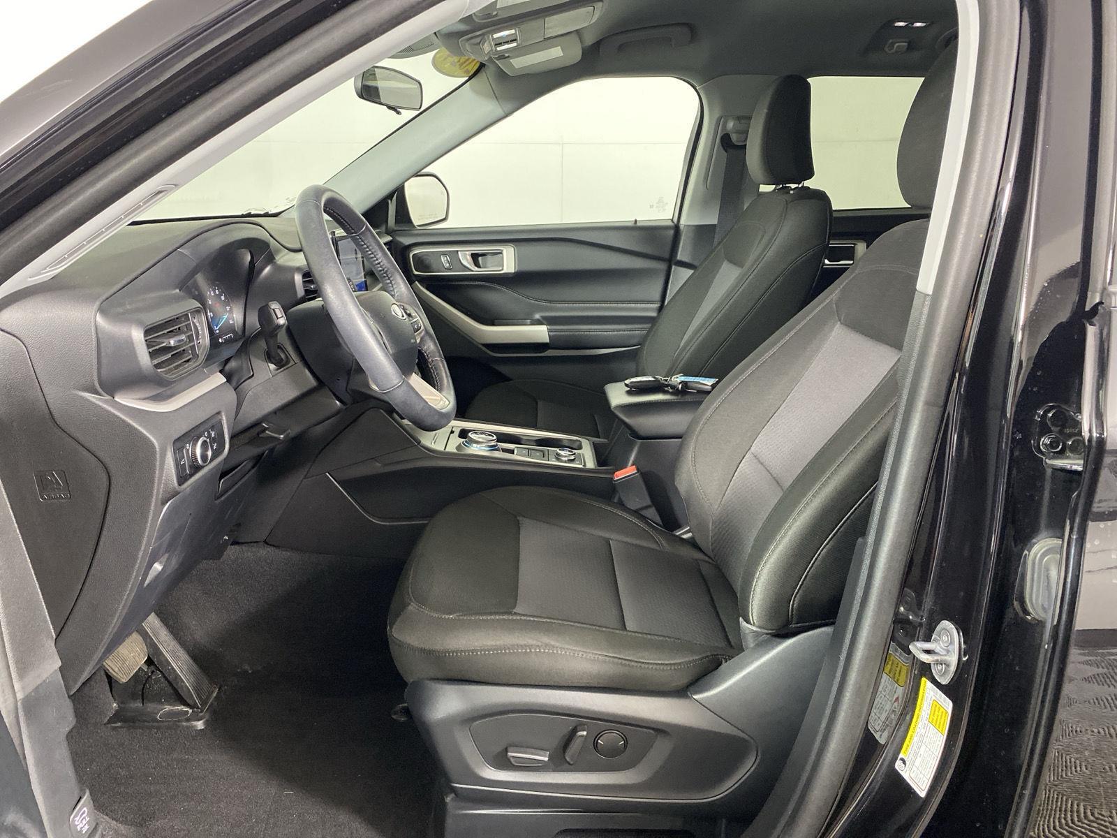 Used 2024 Agate Black Ford XLT image 30