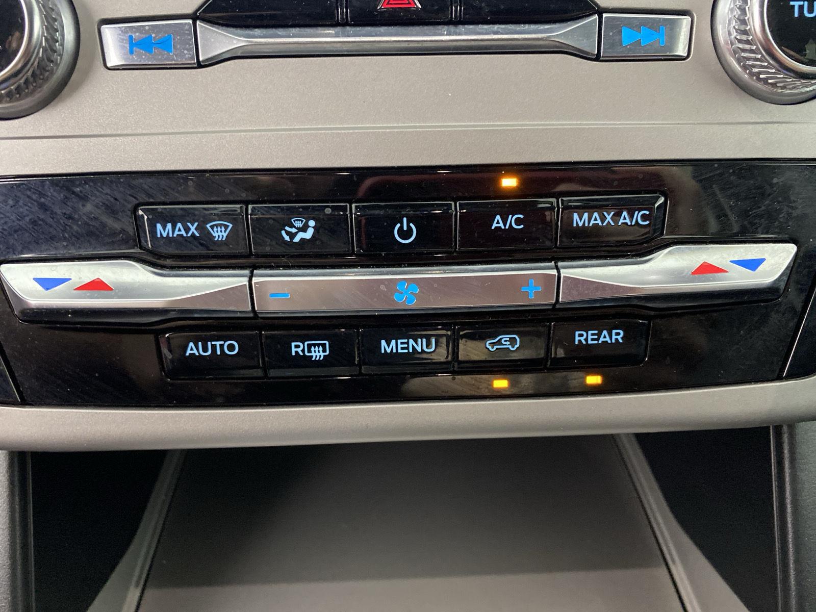 Used 2024 Agate Black Ford XLT image 38