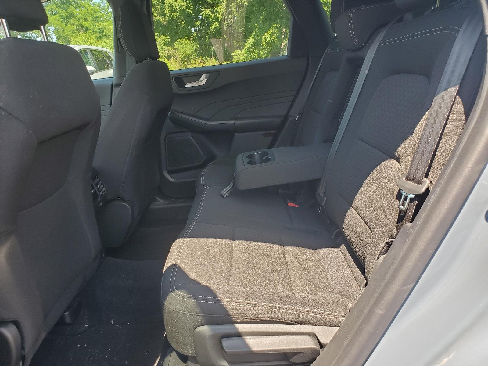 Used 2023 Vapor Blue Ford Active image 6