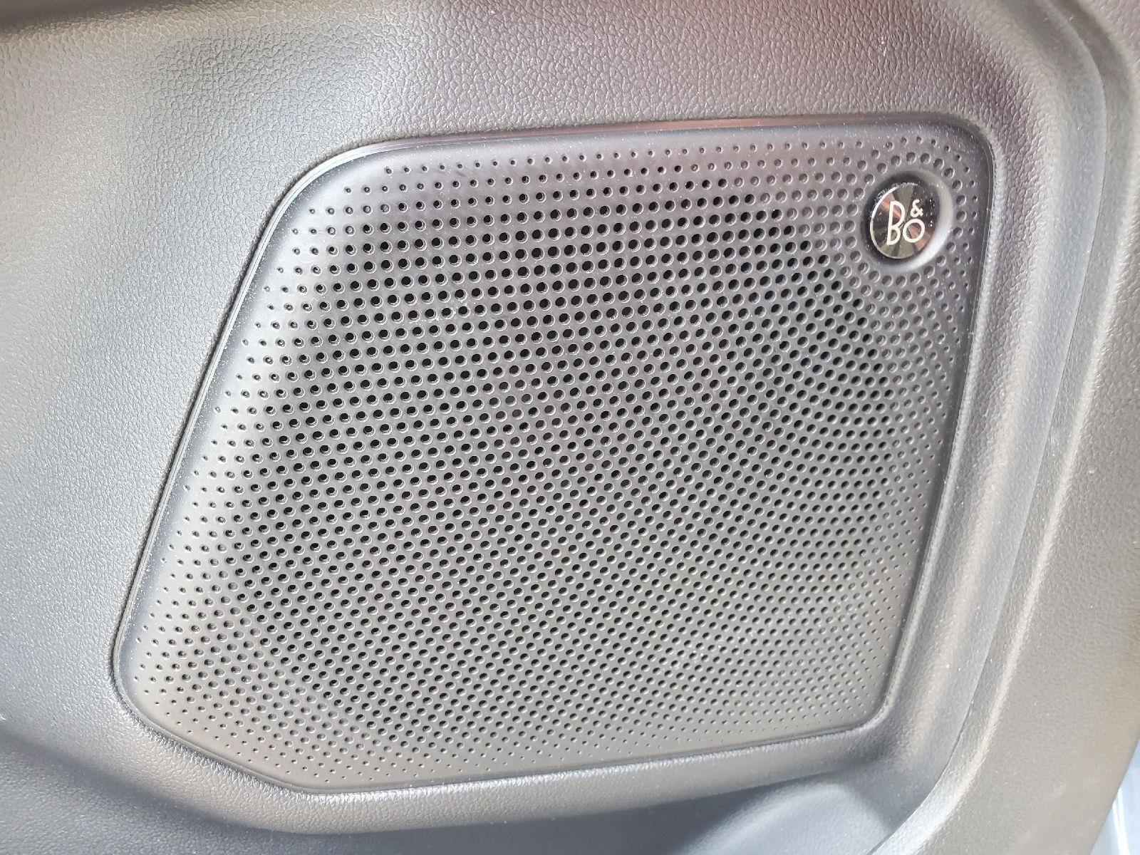 Used 2023 Vapor Blue Ford Active image 9