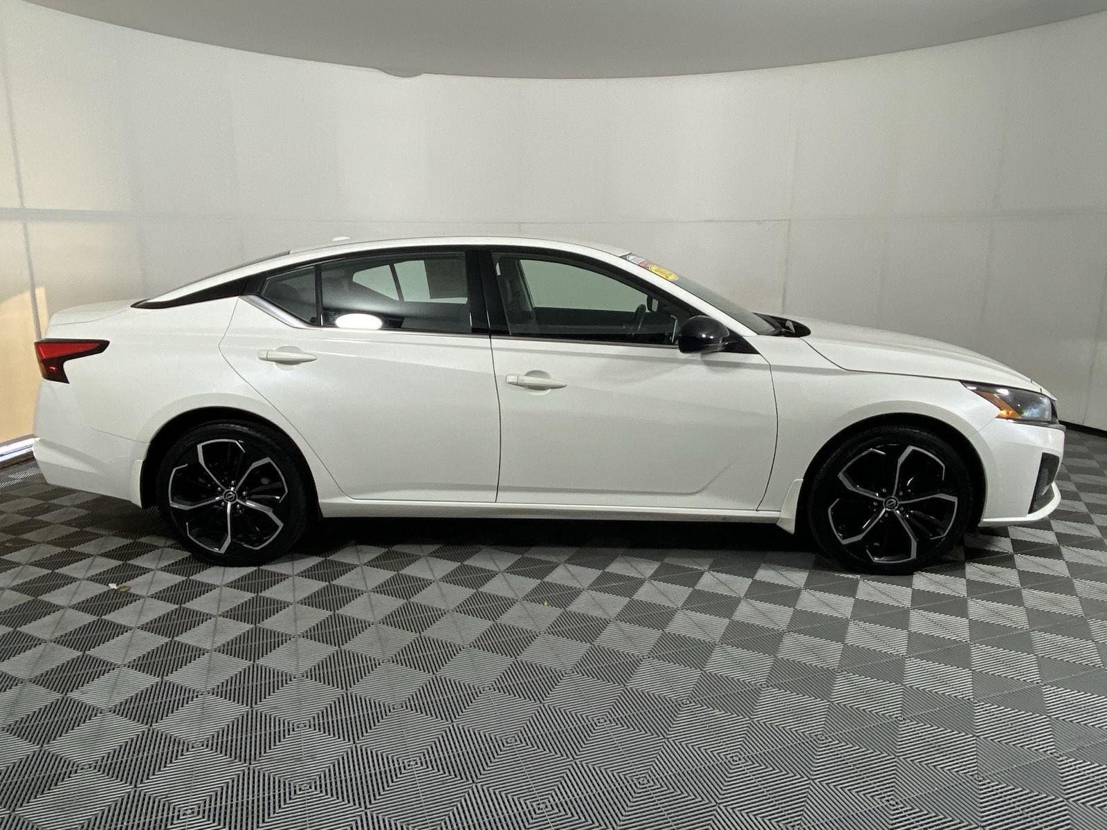 Certified Used 2023 Pearl White Tricoat Nissan 2.5 SR image 9