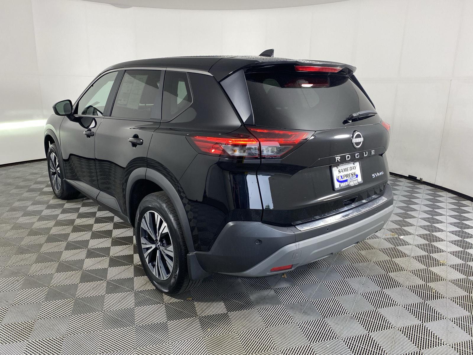Used 2023 Super Black Nissan SV image 5