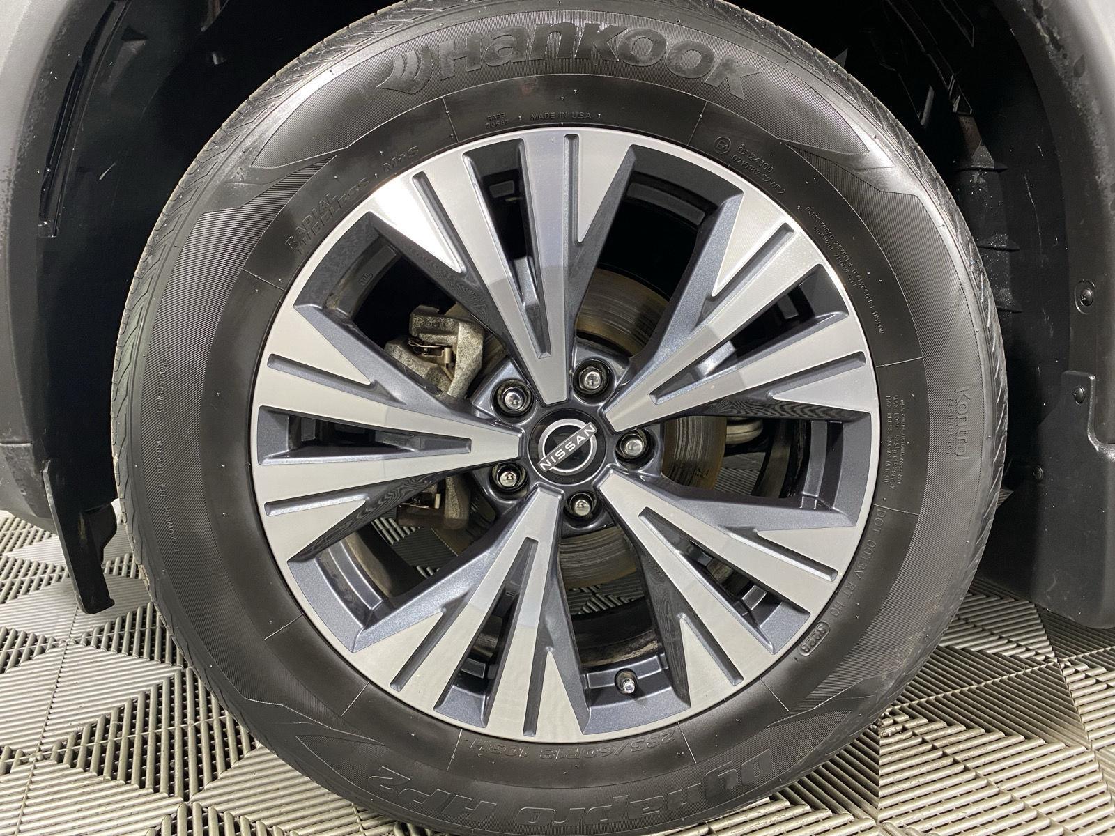 Used 2023 Super Black Nissan SV image 11