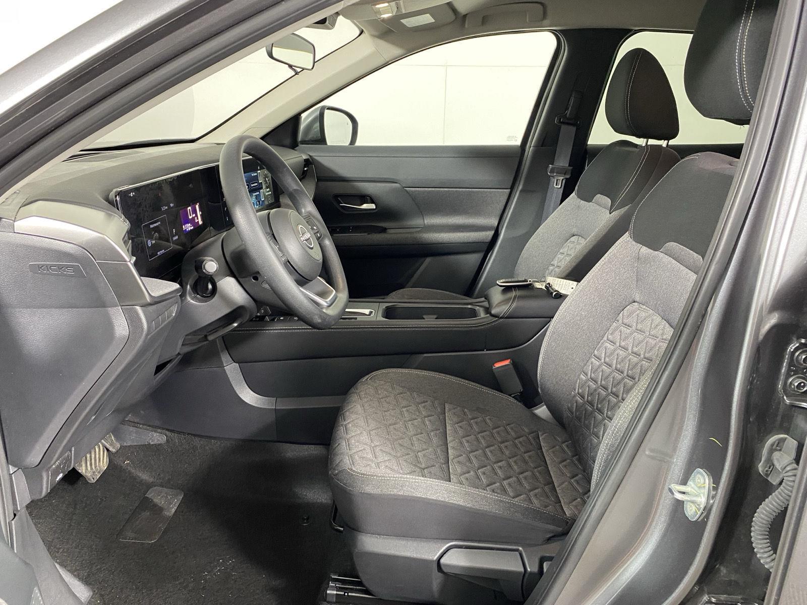 Used 2025 Gun Metallic Nissan SV image 12