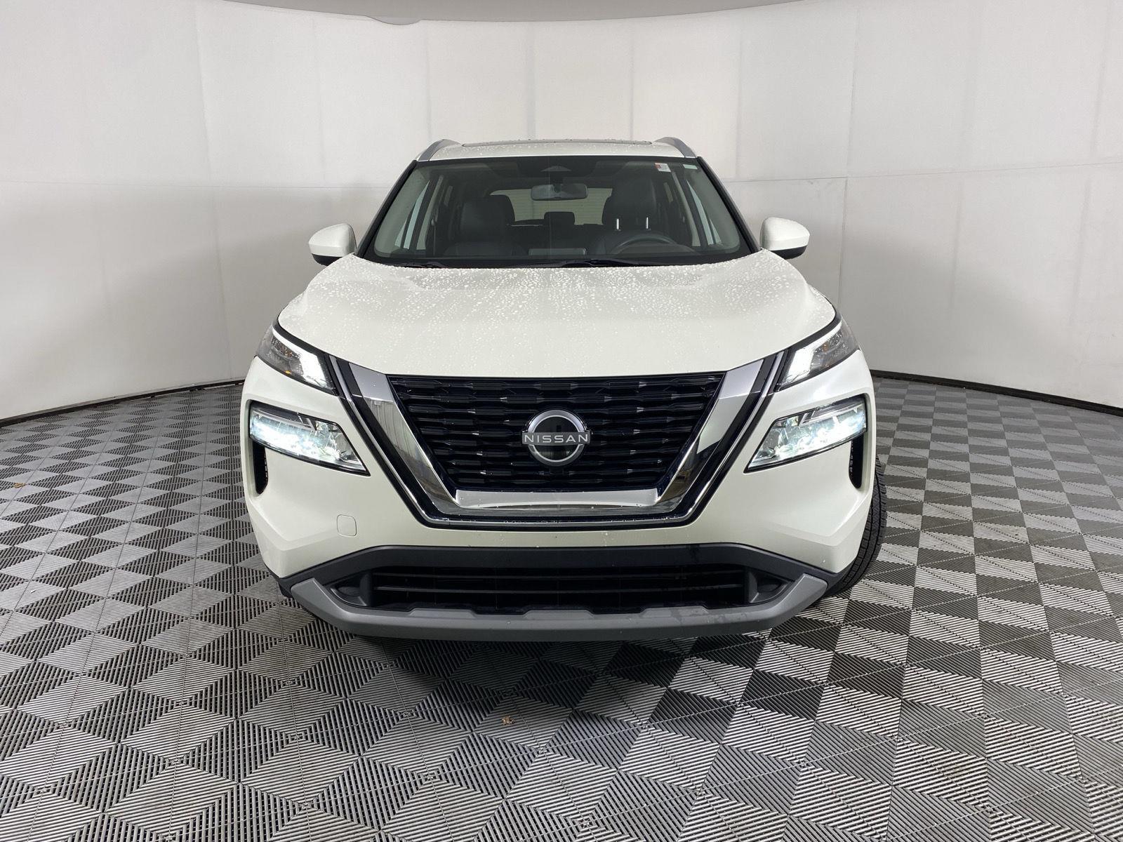 Certified Used 2023 Pearl White Tricoat Nissan SV image 2