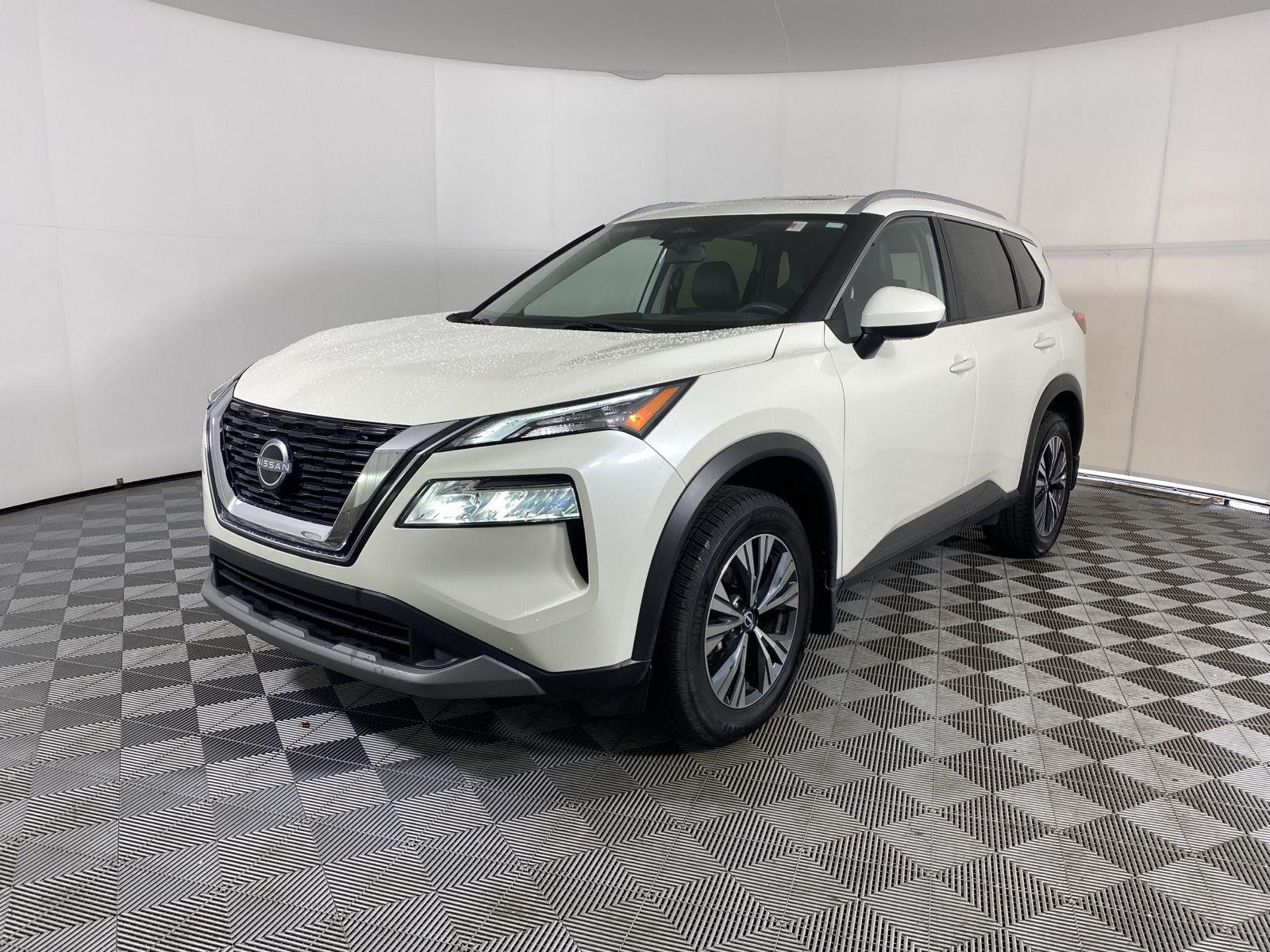 Certified Used 2023 Pearl White Tricoat Nissan SV image 3