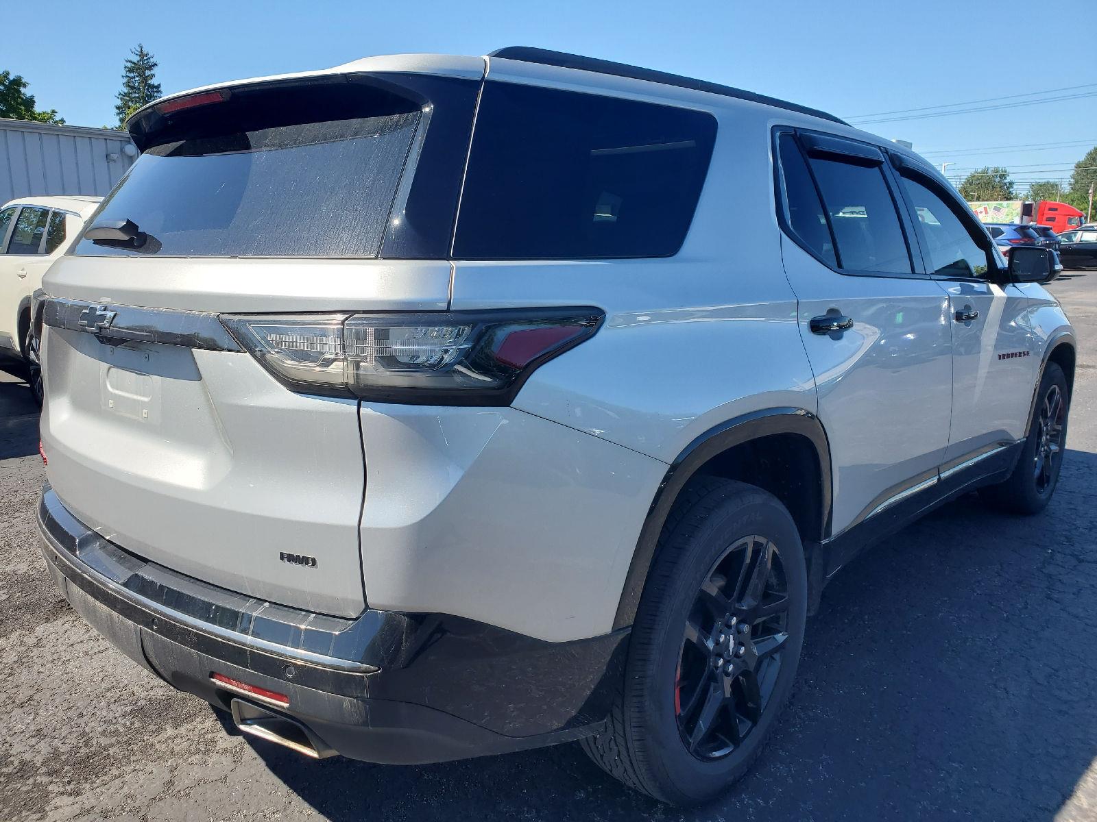 Used 2019 Silver Ice Metallic Chevrolet Premier image 2