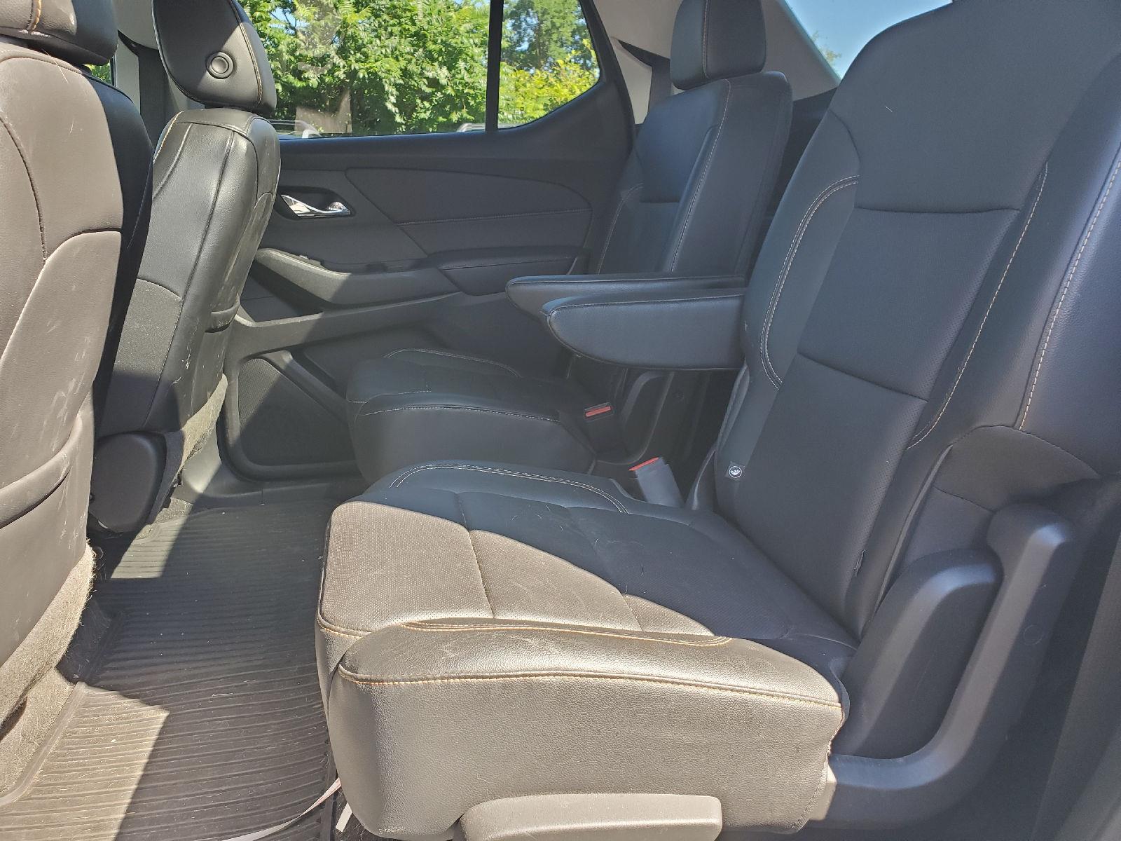 Used 2019 Silver Ice Metallic Chevrolet Premier image 7