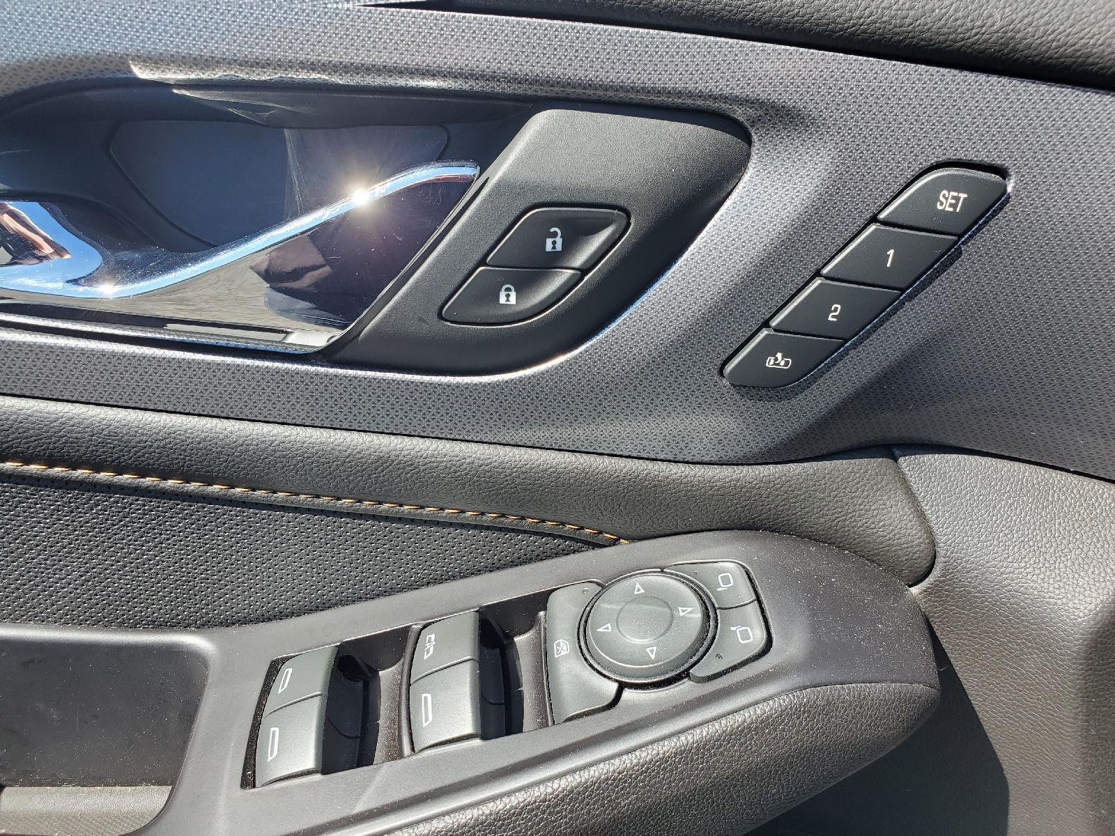 Used 2019 Silver Ice Metallic Chevrolet Premier image 11