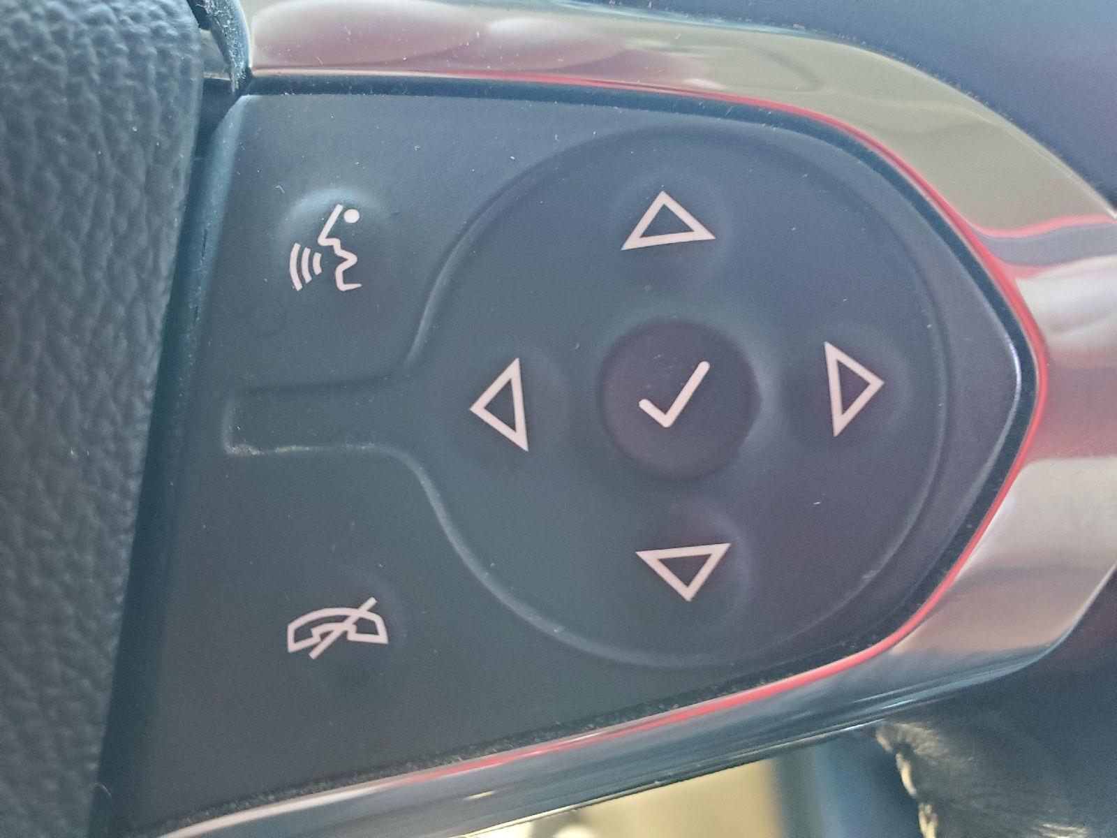 Used 2019 Silver Ice Metallic Chevrolet Premier image 15