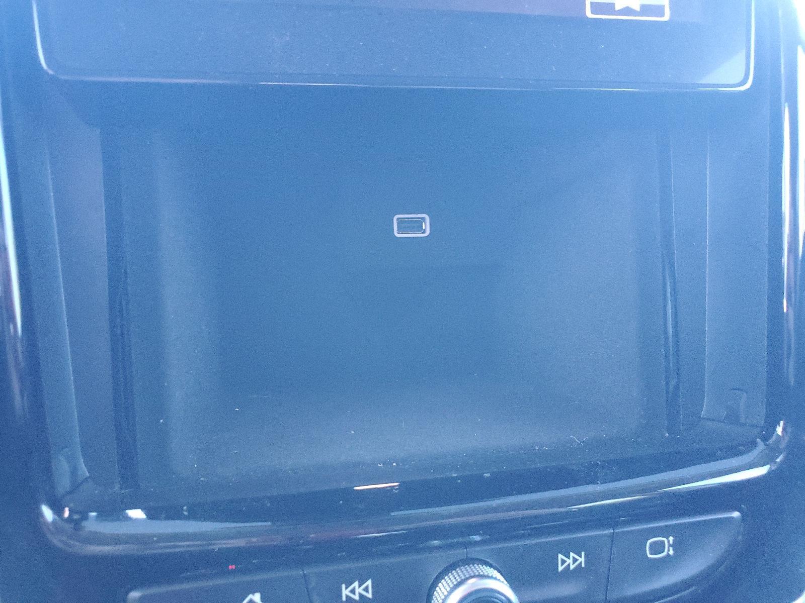 Used 2019 Silver Ice Metallic Chevrolet Premier image 19