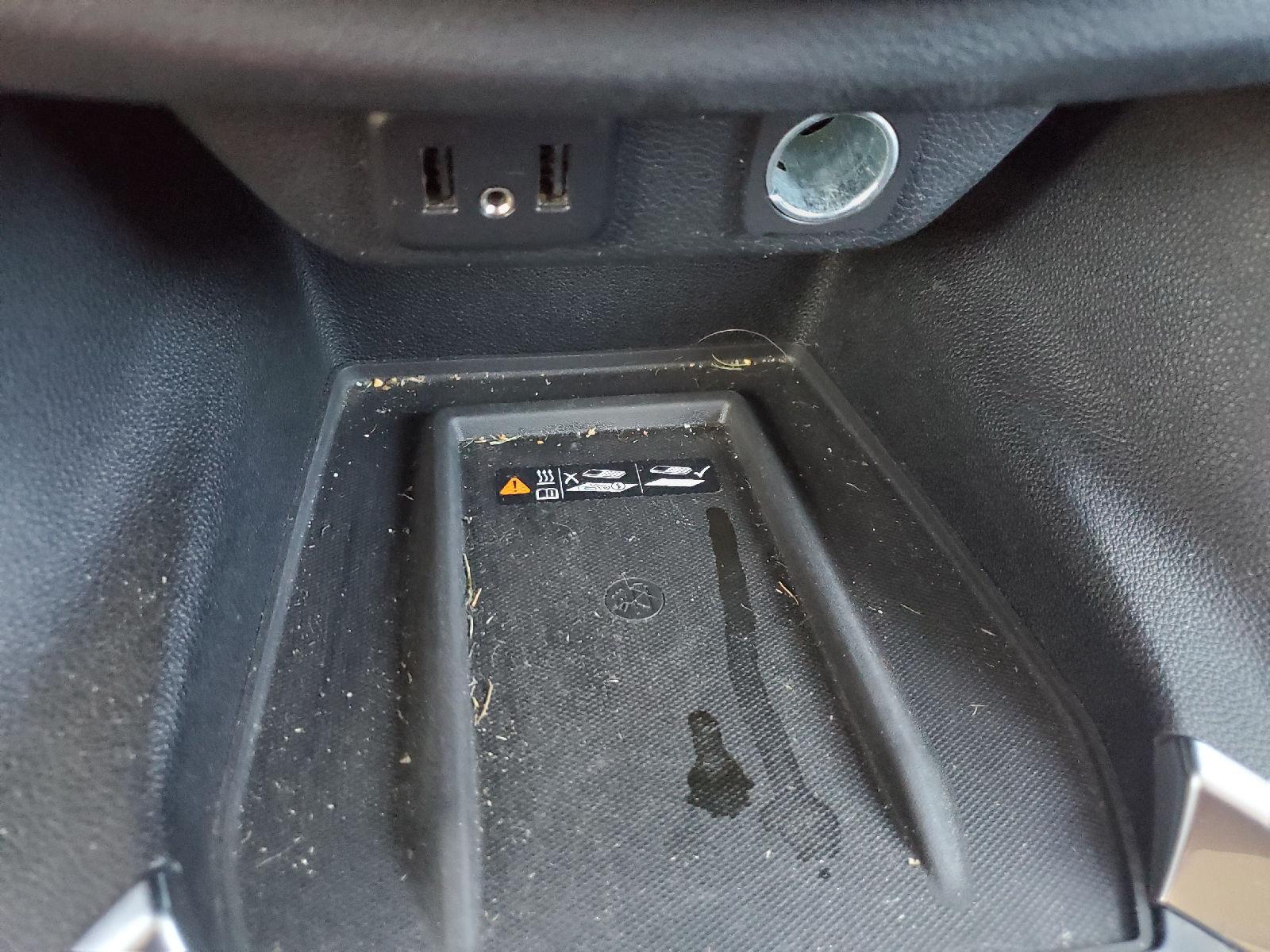 Used 2019 Silver Ice Metallic Chevrolet Premier image 20