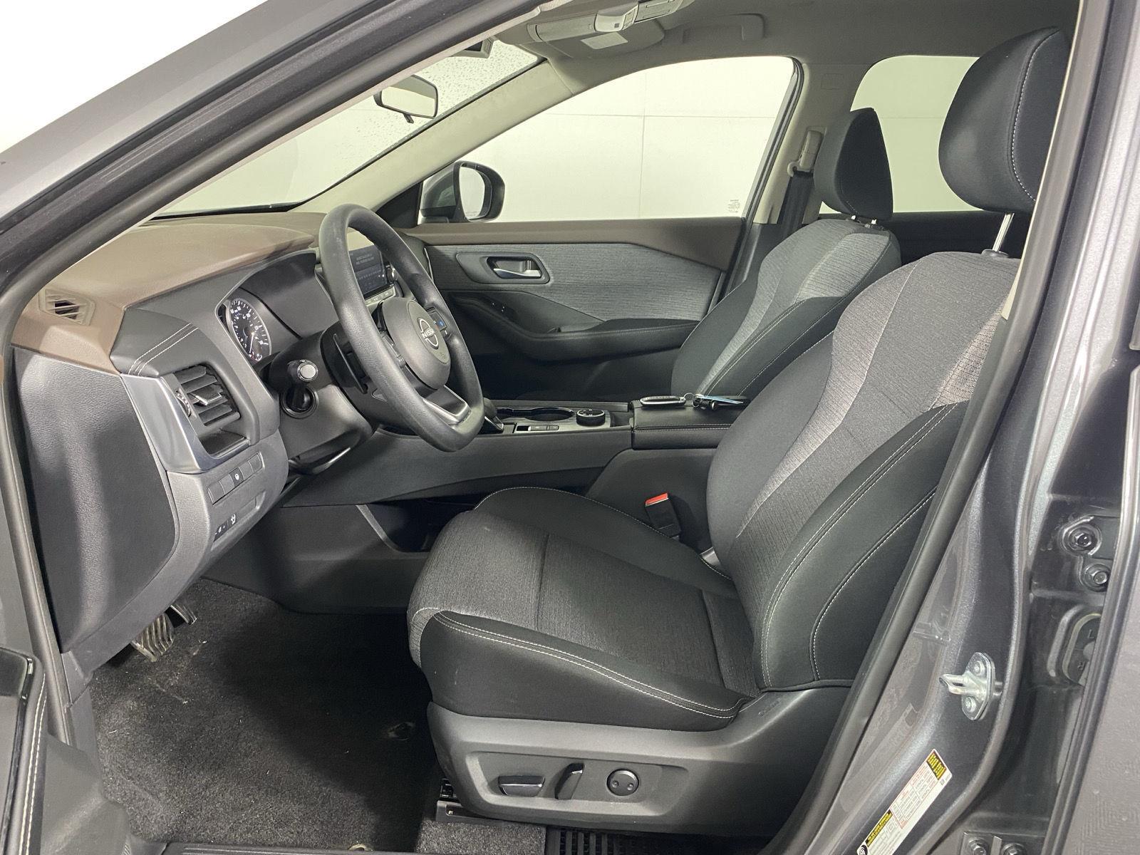 Used 2023 Gun Metallic Nissan SV image 12