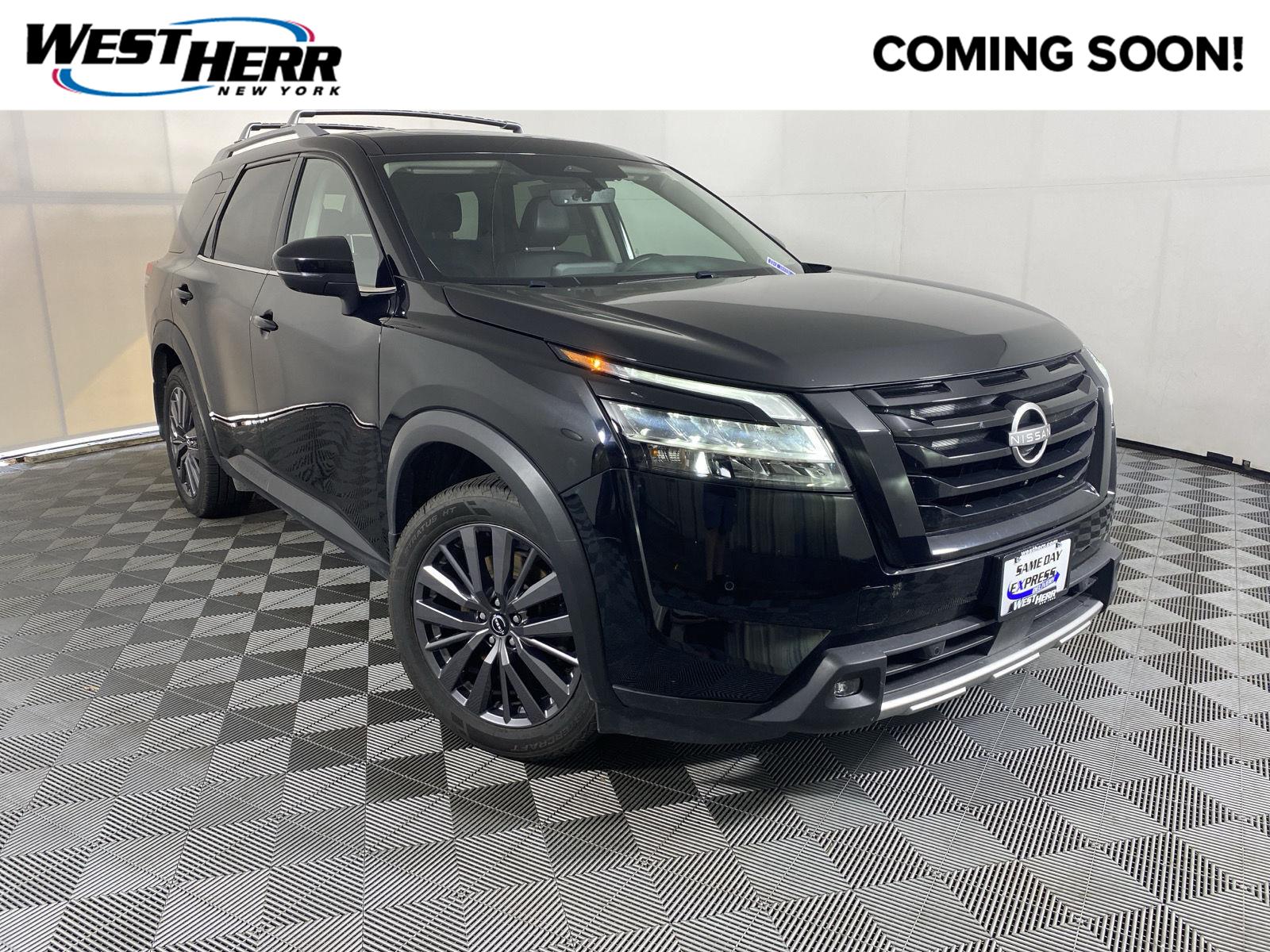2024 Nissan Pathfinder SL