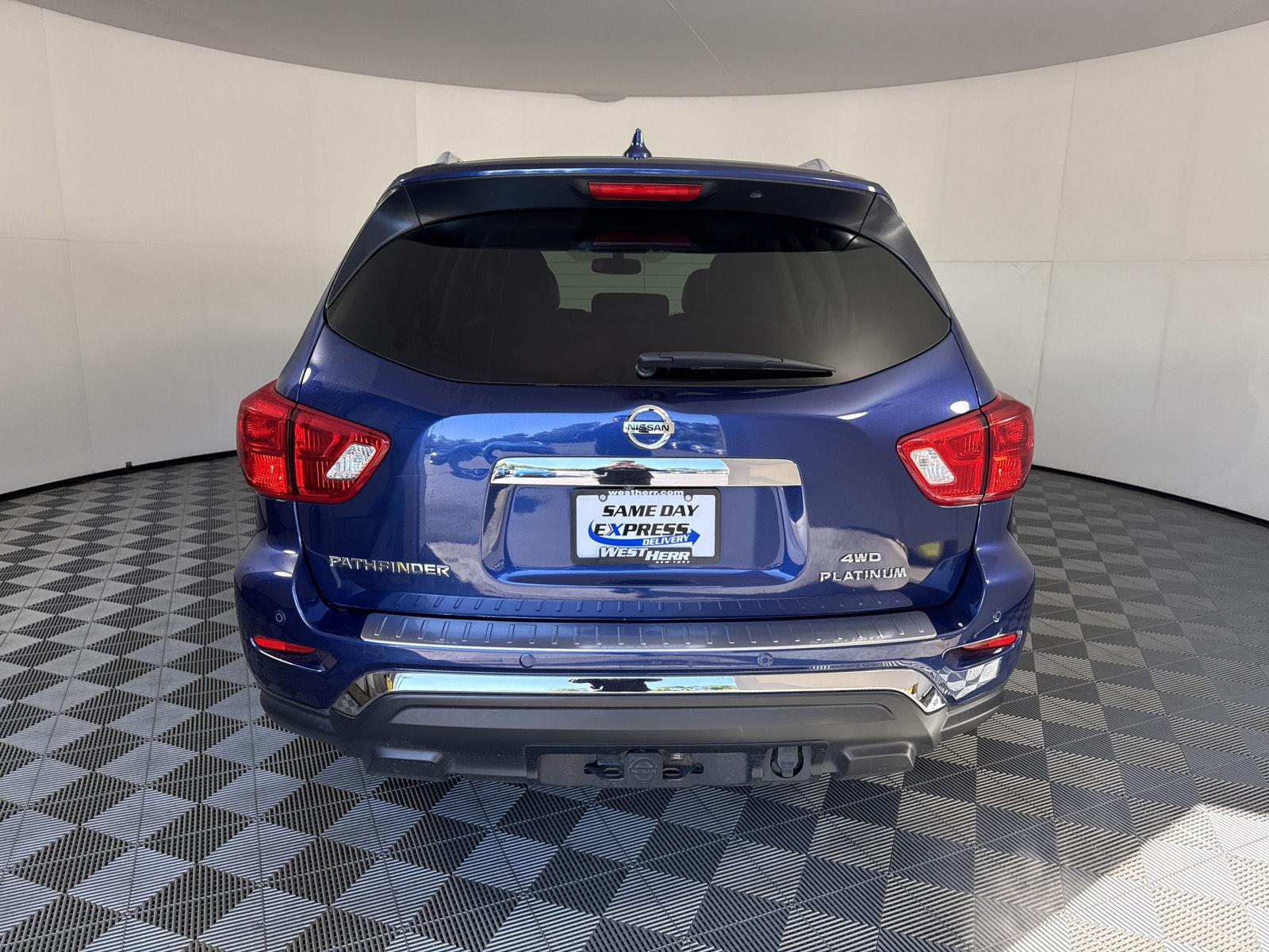 Used 2019 Caspian Blue Metallic Nissan Platinum image 6
