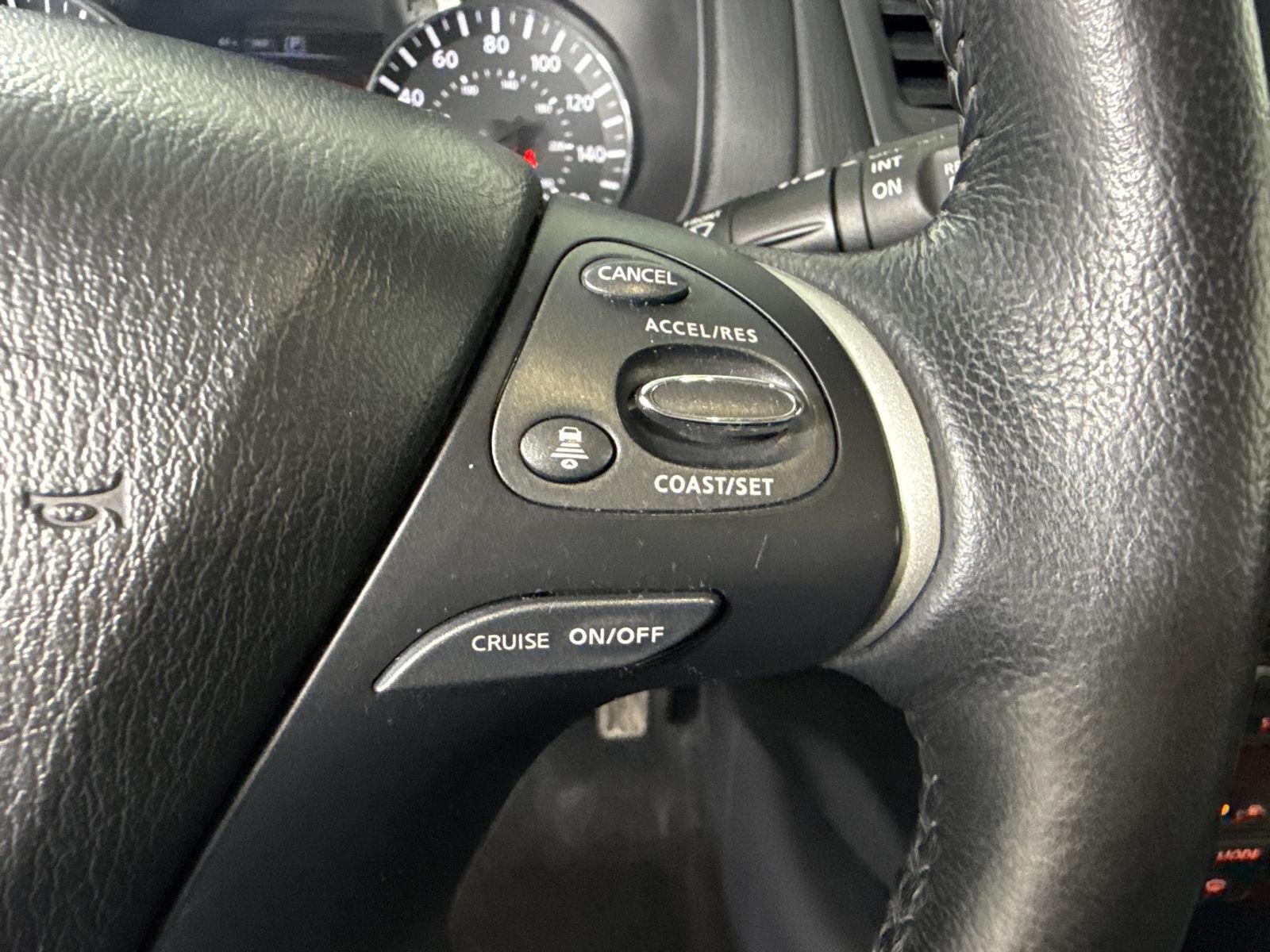 Used 2019 Caspian Blue Metallic Nissan Platinum image 17