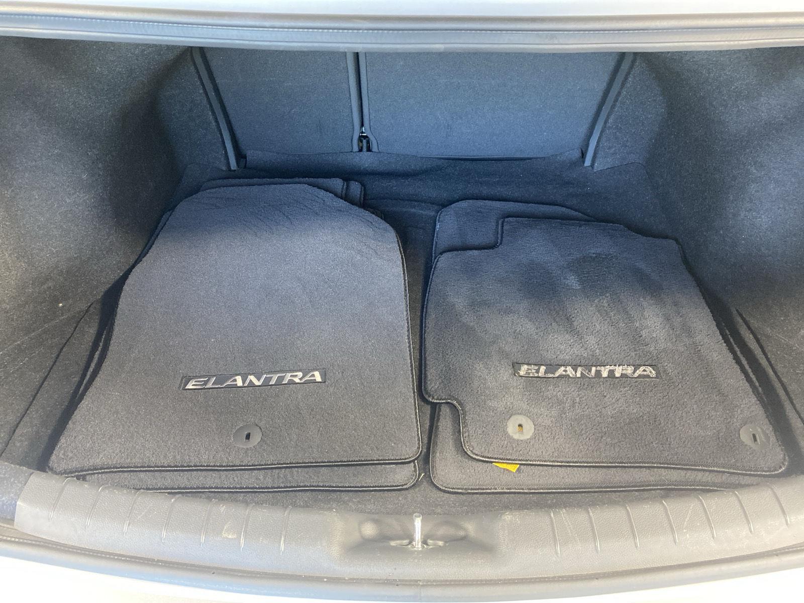 Used 2019 Symphony Silver Hyundai Value Edition image 7