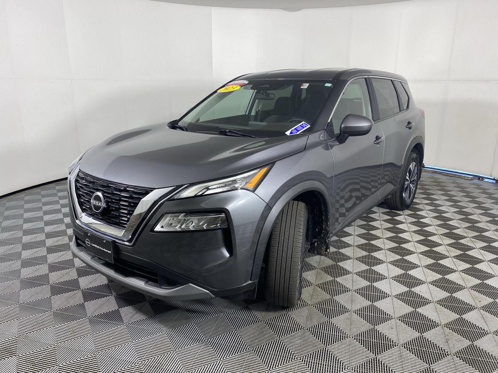Certified Used 2023 Gun Metallic Nissan SV image 3