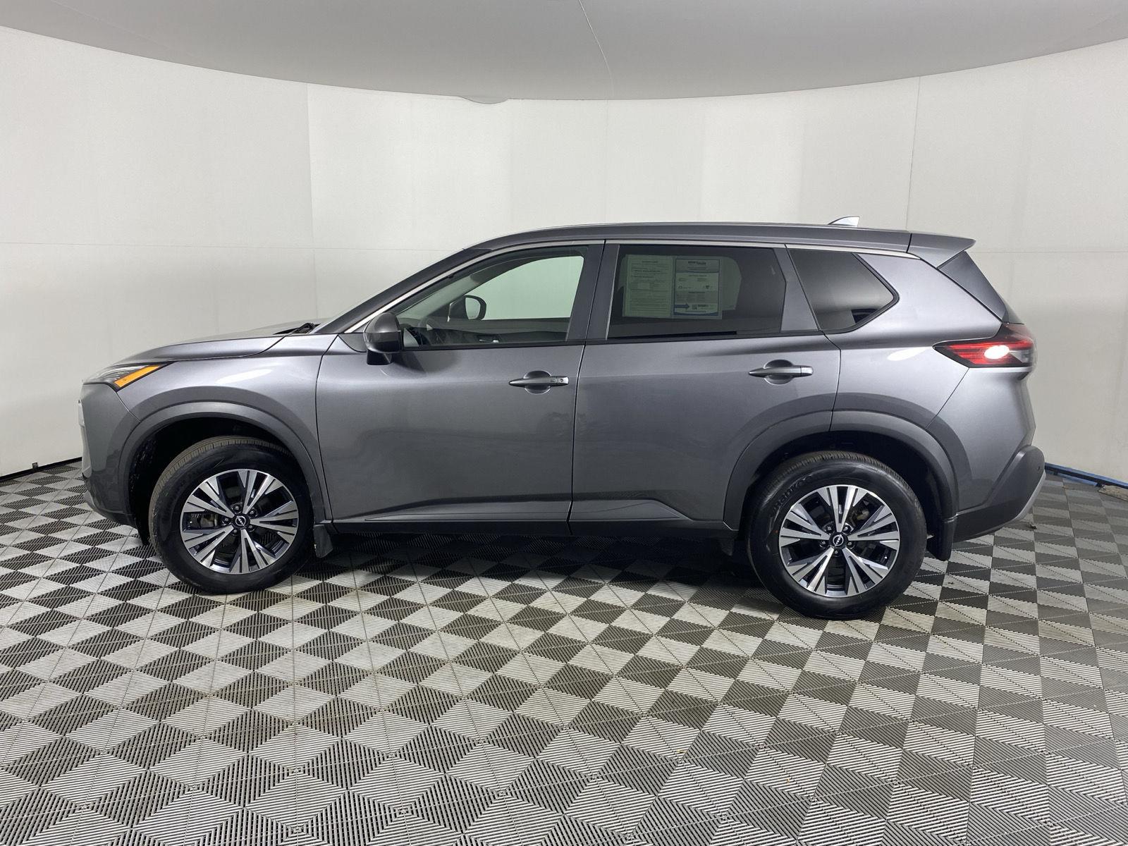 Certified Used 2023 Gun Metallic Nissan SV image 4