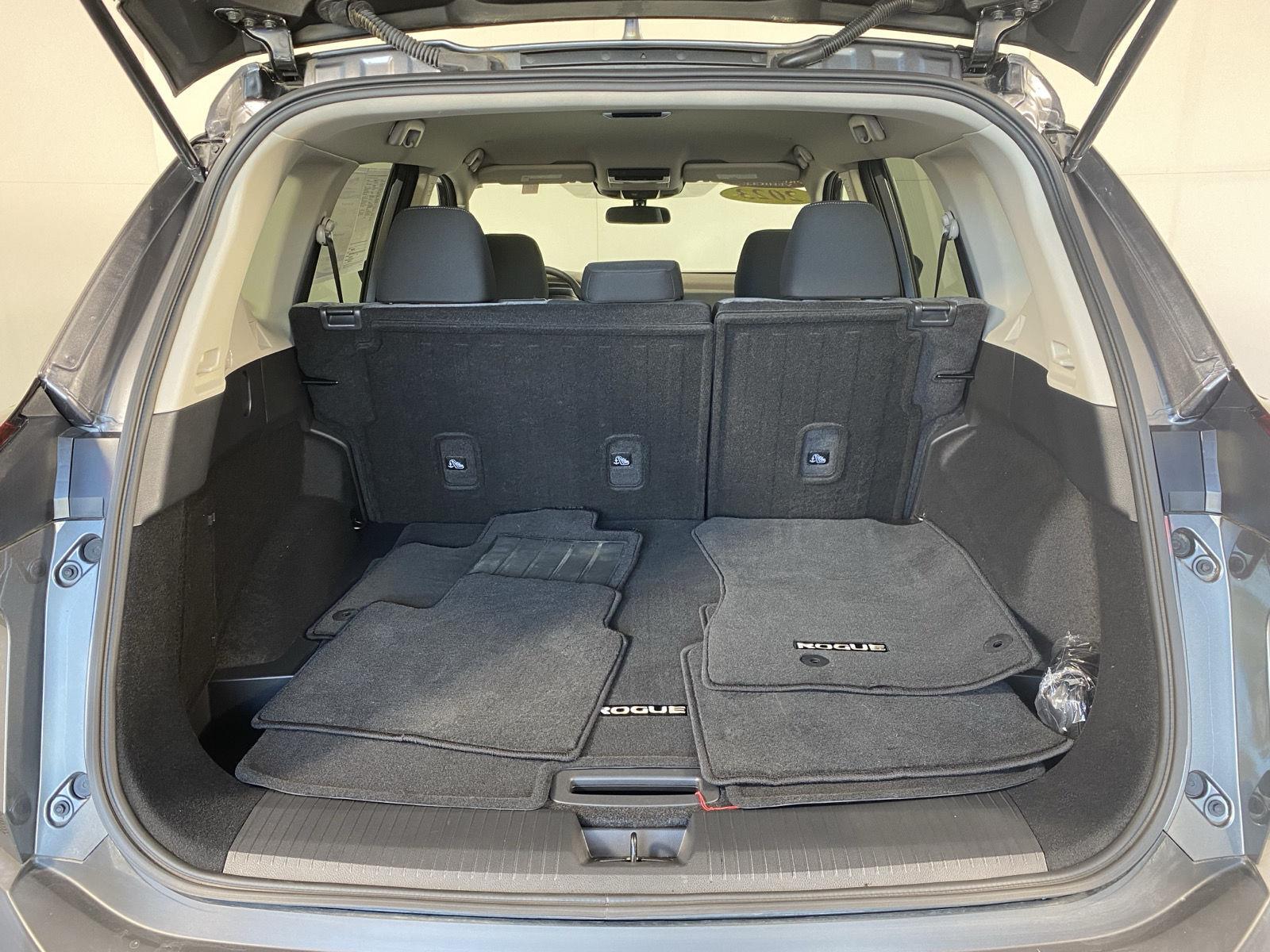 Certified Used 2023 Gun Metallic Nissan SV image 5