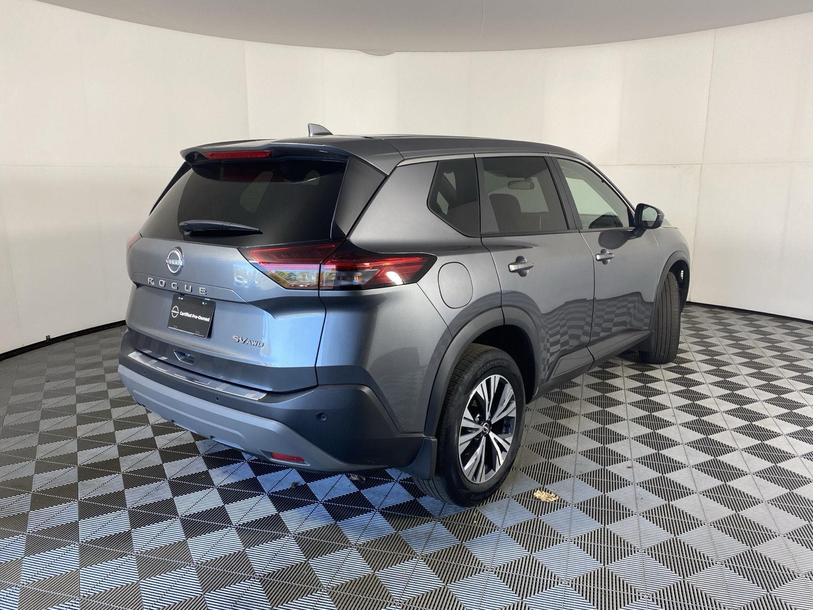 Certified Used 2023 Gun Metallic Nissan SV image 10