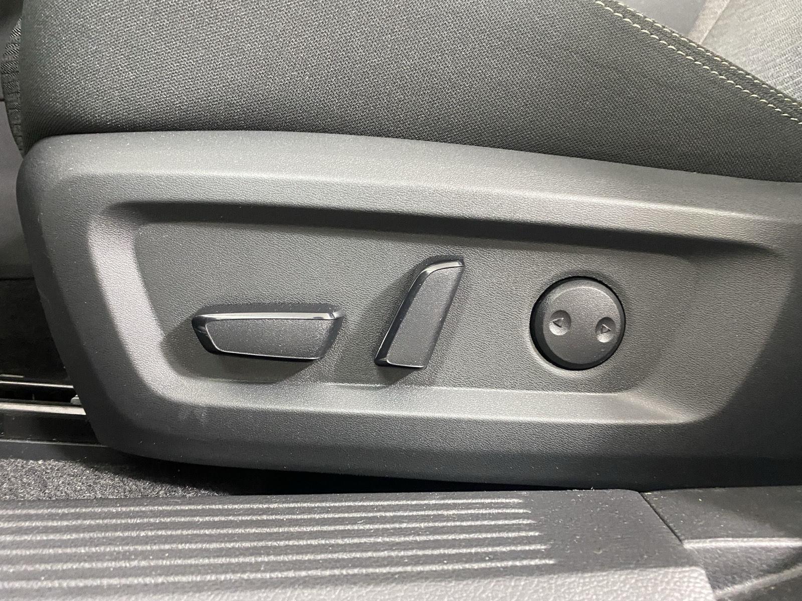 Certified Used 2023 Gun Metallic Nissan SV image 16