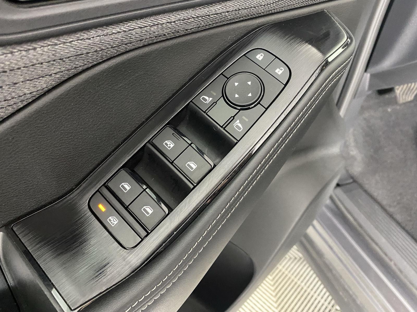 Certified Used 2023 Gun Metallic Nissan SV image 17