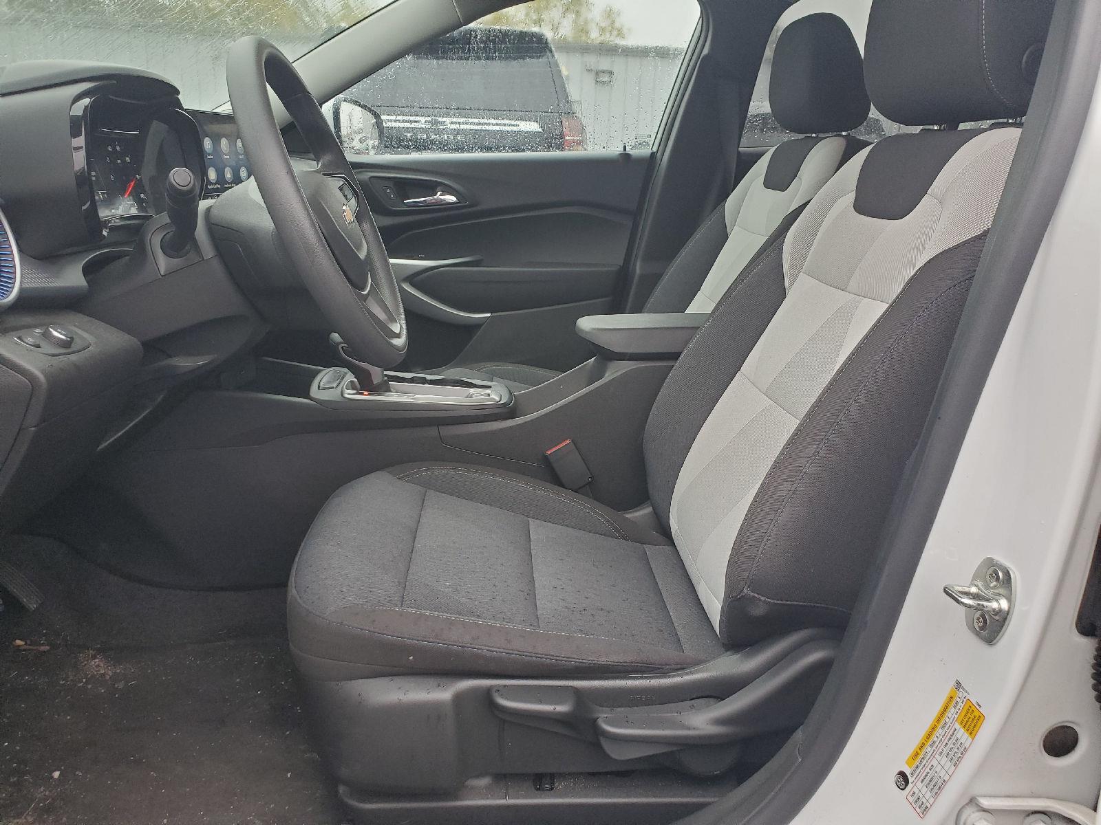 Used 2024 Summit White Chevrolet LS image 7