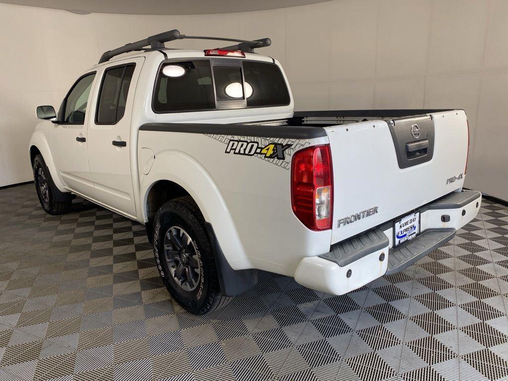 Used 2018 Glacier White Nissan PRO-4X image 5