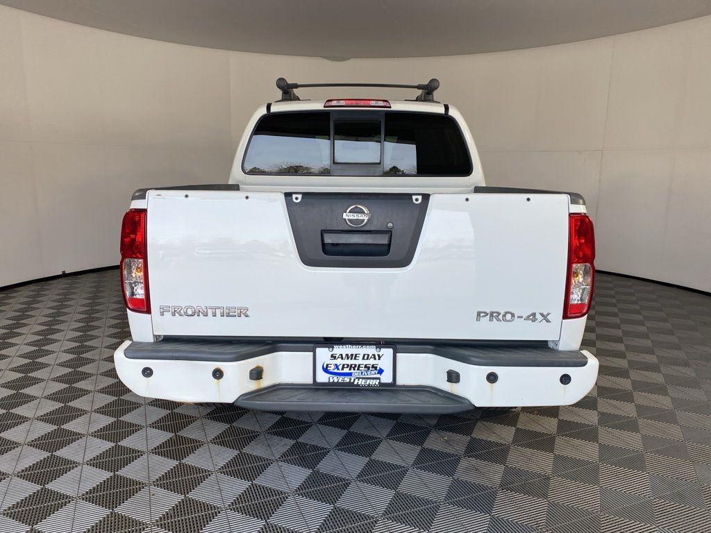 Used 2018 Glacier White Nissan PRO-4X image 6