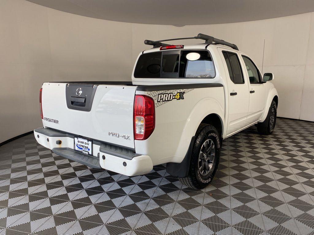 Used 2018 Glacier White Nissan PRO-4X image 7