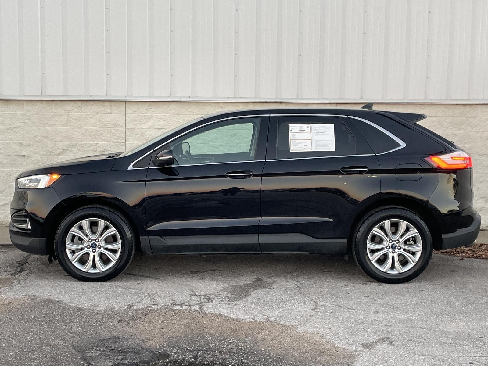 Used 2022 Ford Edge Titanium SUV for sale in Lincoln NE