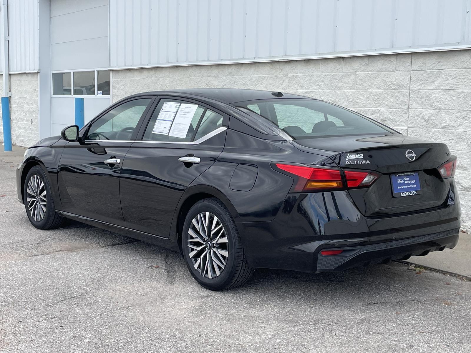 Used 2024 Nissan Altima 2.5 SV Sedan for sale in Lincoln NE