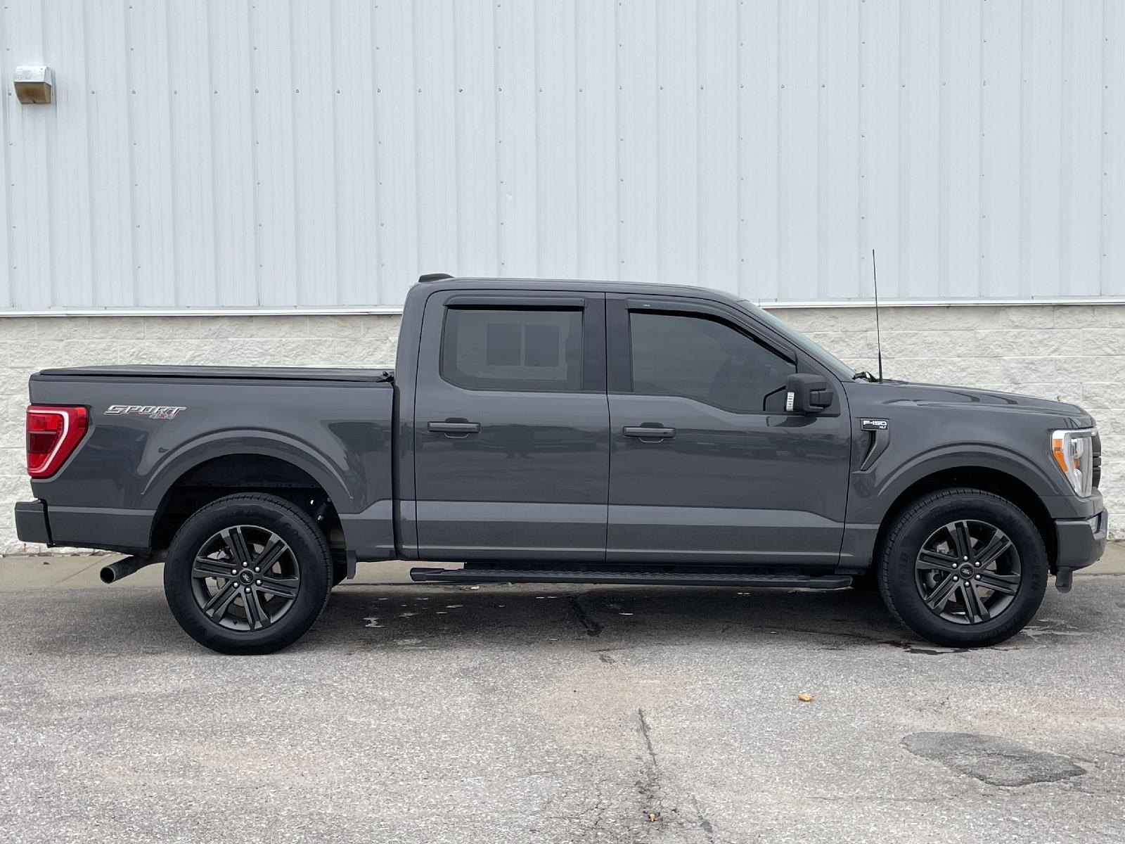 Used 2021 Ford F-150 XLT Crew Cab Truck for sale in Lincoln NE