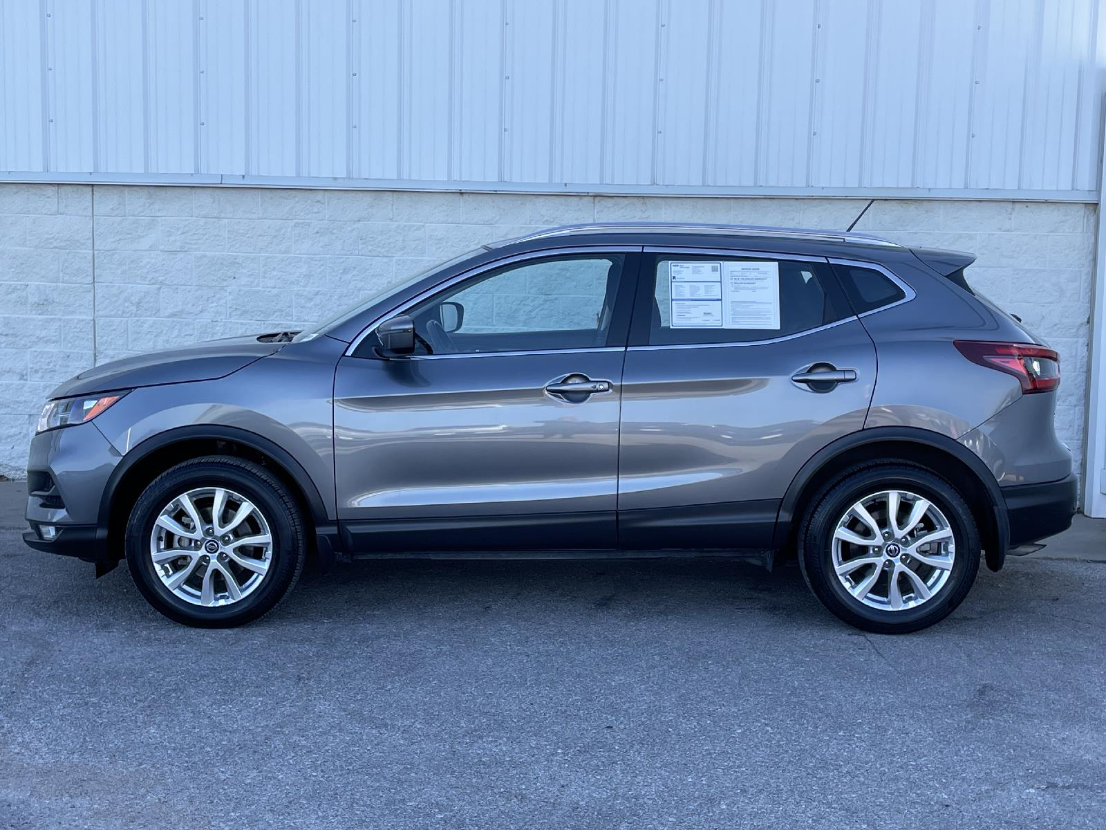 Used 2021 Nissan Rogue Sport SV SUV for sale in Lincoln NE