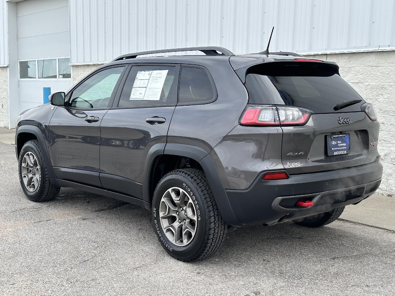 Used 2020 Jeep Cherokee Trailhawk SUV for sale in Lincoln NE