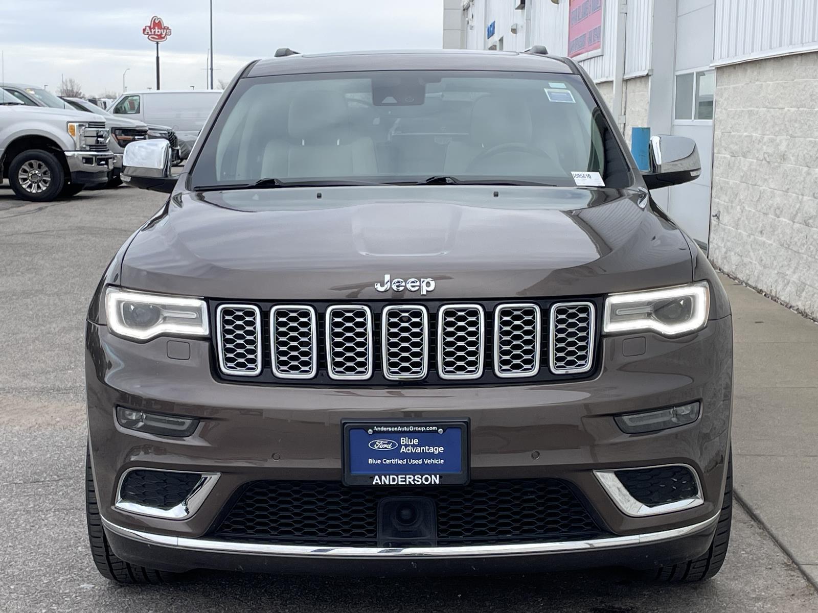 Used 2020 Jeep Grand Cherokee Summit SUV for sale in Lincoln NE