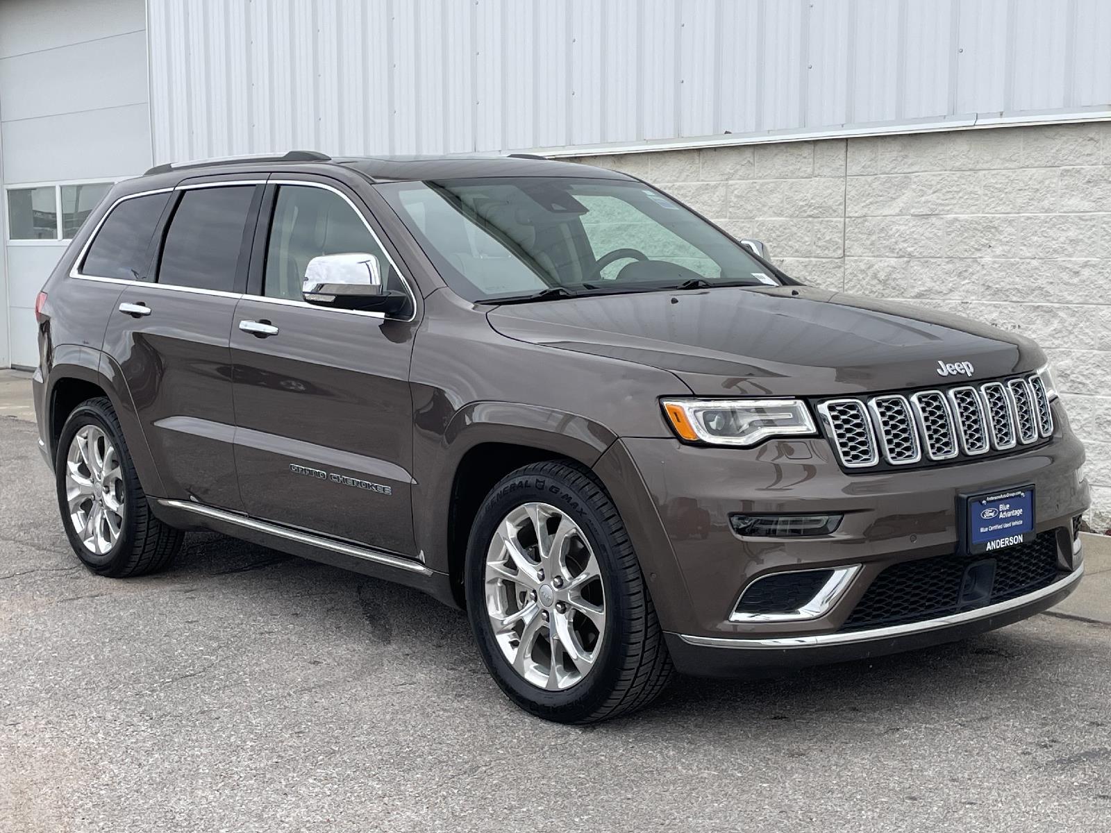 Used 2020 Jeep Grand Cherokee Summit SUV for sale in Lincoln NE