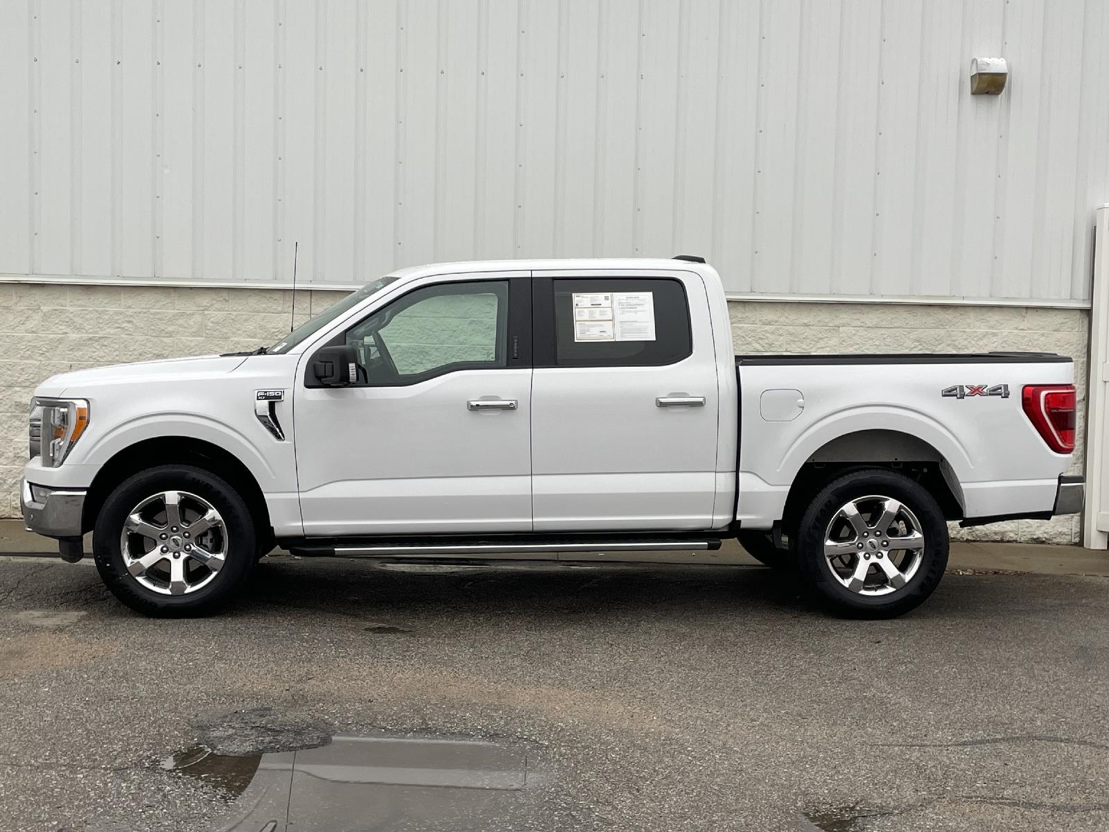 Used 2021 Ford F-150 XLT Crew Cab Truck for sale in Lincoln NE