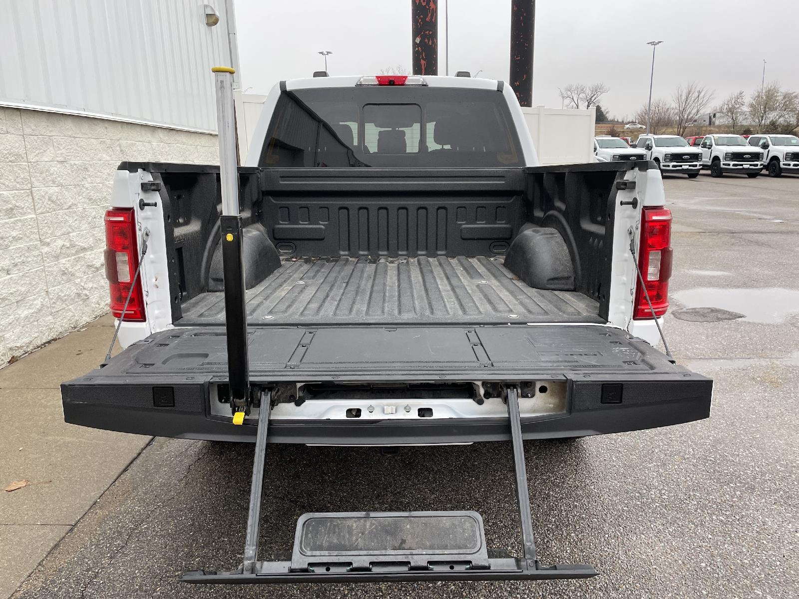 Used 2021 Ford F-150 XLT Crew Cab Truck for sale in Lincoln NE