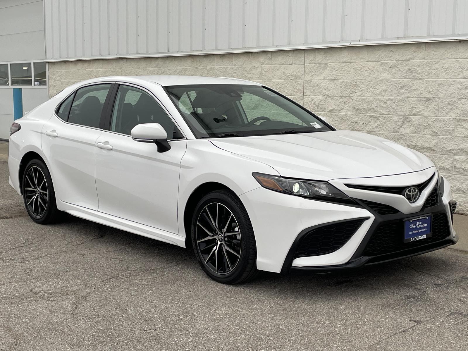 Used 2024 Toyota Camry SE Sedan for sale in Lincoln NE