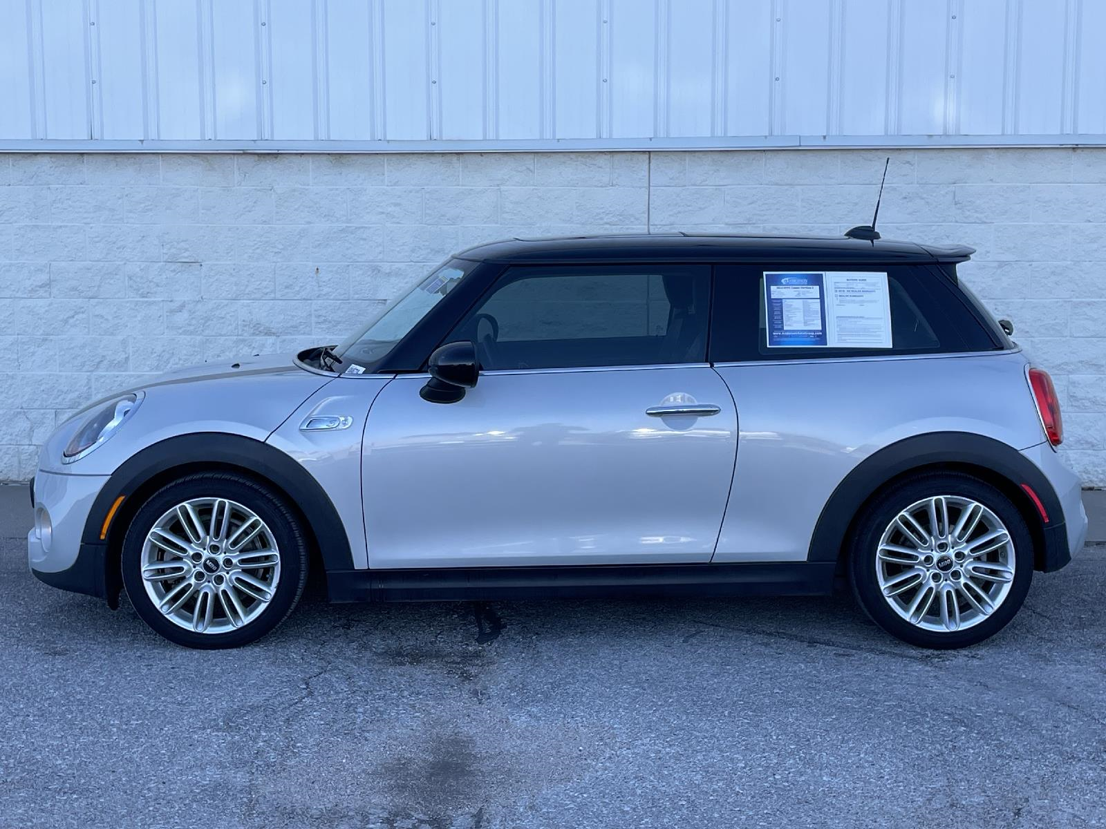 Used 2014 MINI Cooper Hardtop S Hatchback for sale in Lincoln NE