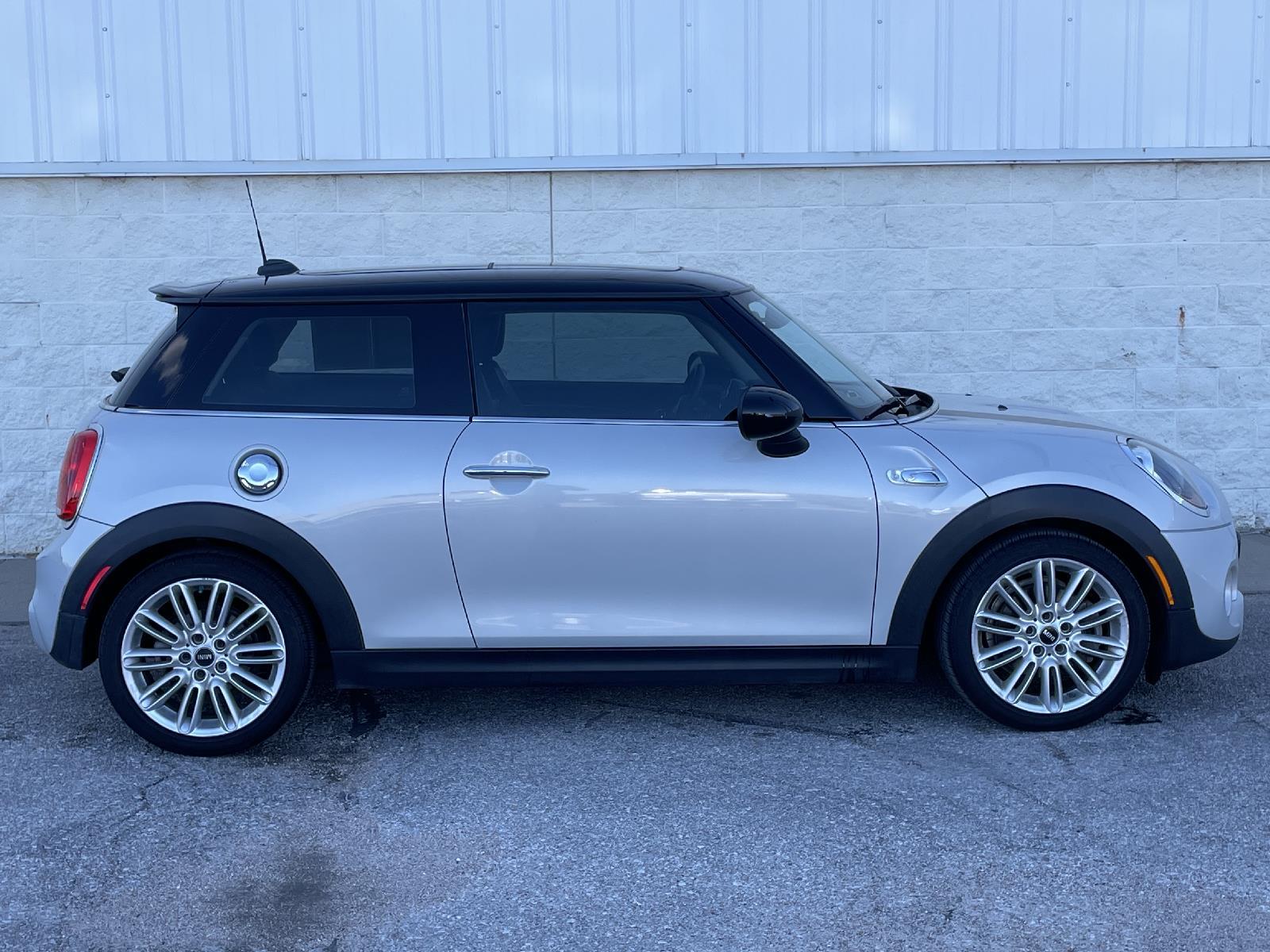 Used 2014 MINI Cooper Hardtop S Hatchback for sale in Lincoln NE