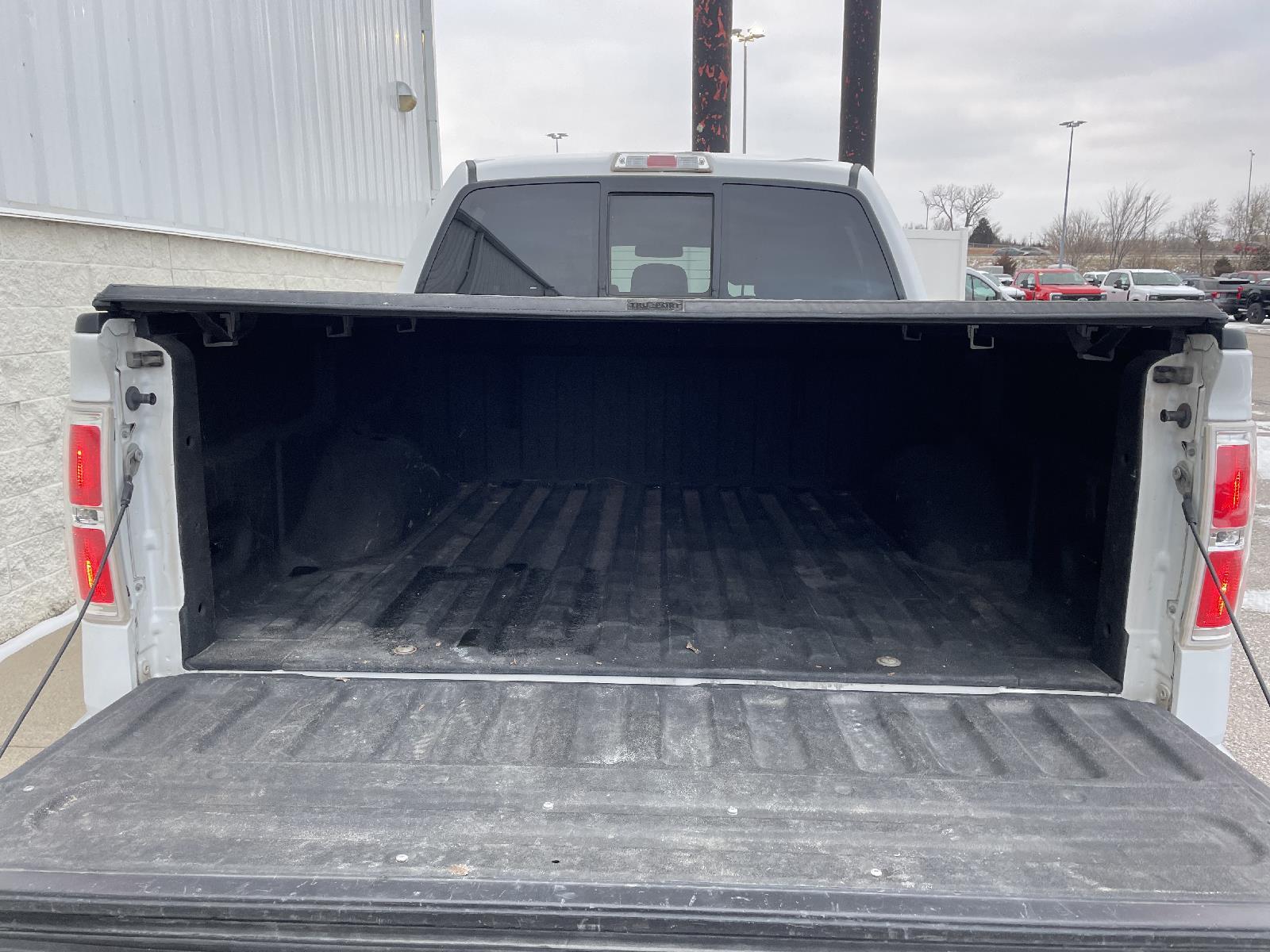 Used 2013 Ford F-150 XLT Crew Cab Truck for sale in Lincoln NE